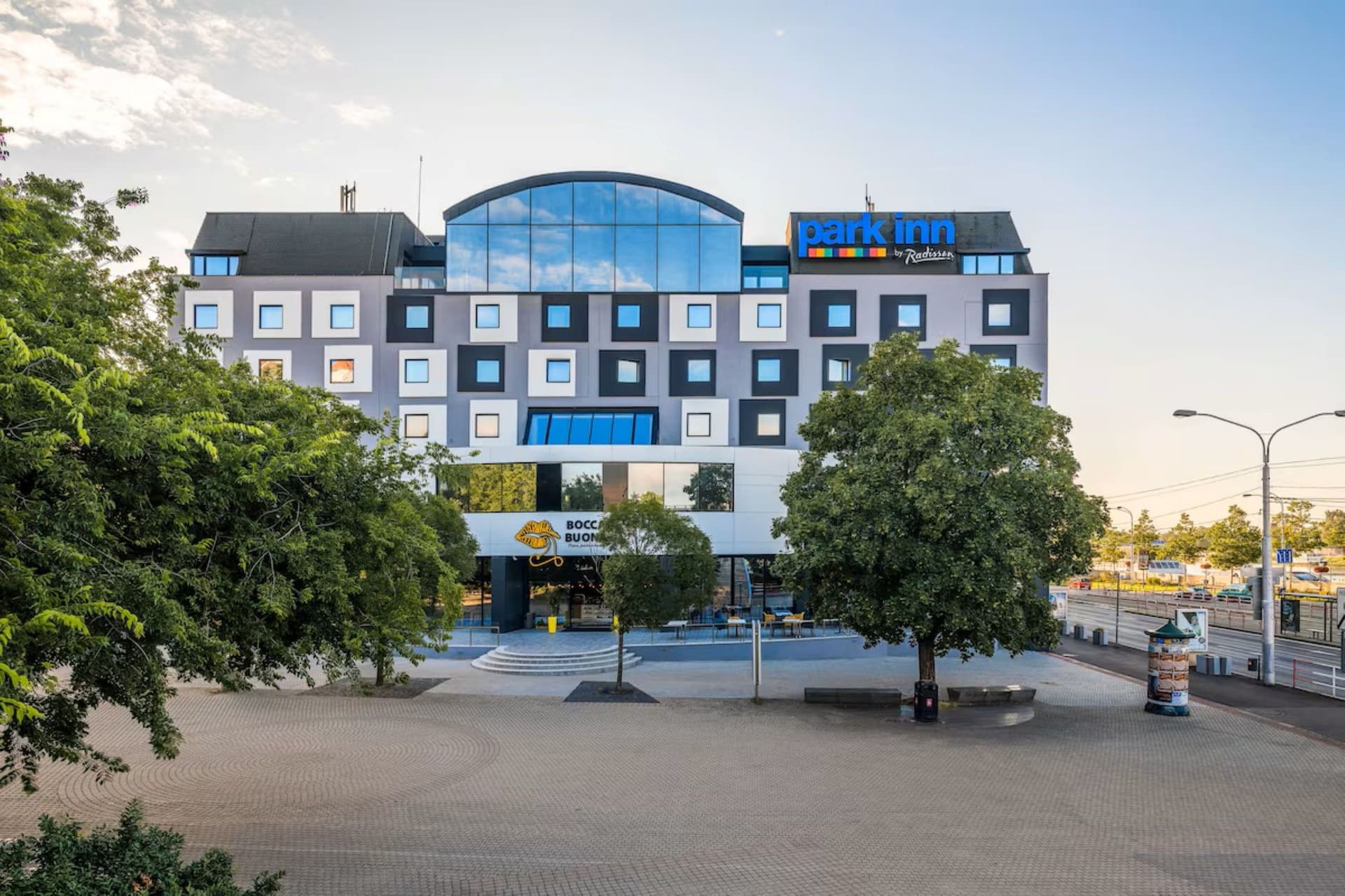 Hotel Park Inn Bratislava (4-star)