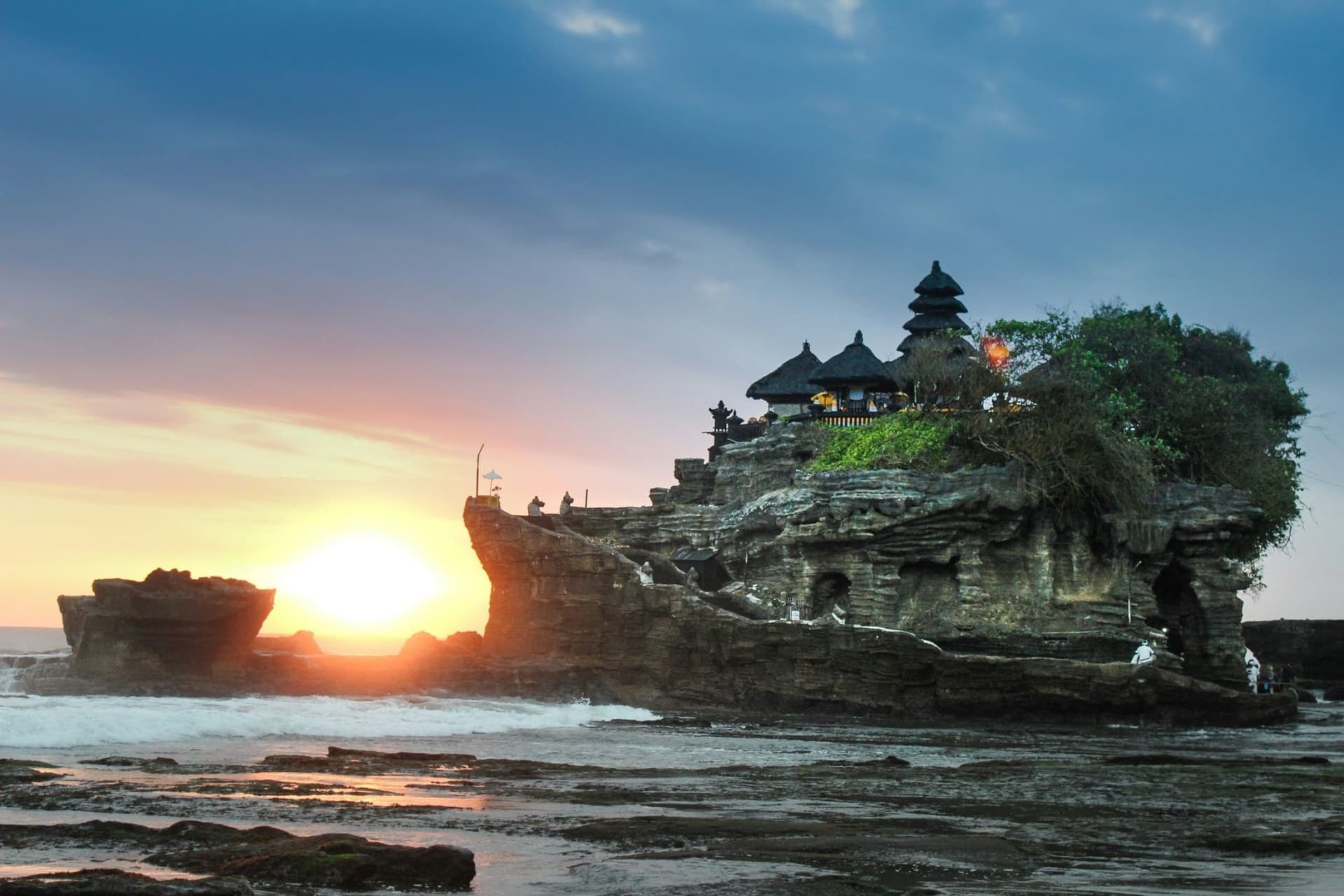 Boutique active culture tours in Indonesia