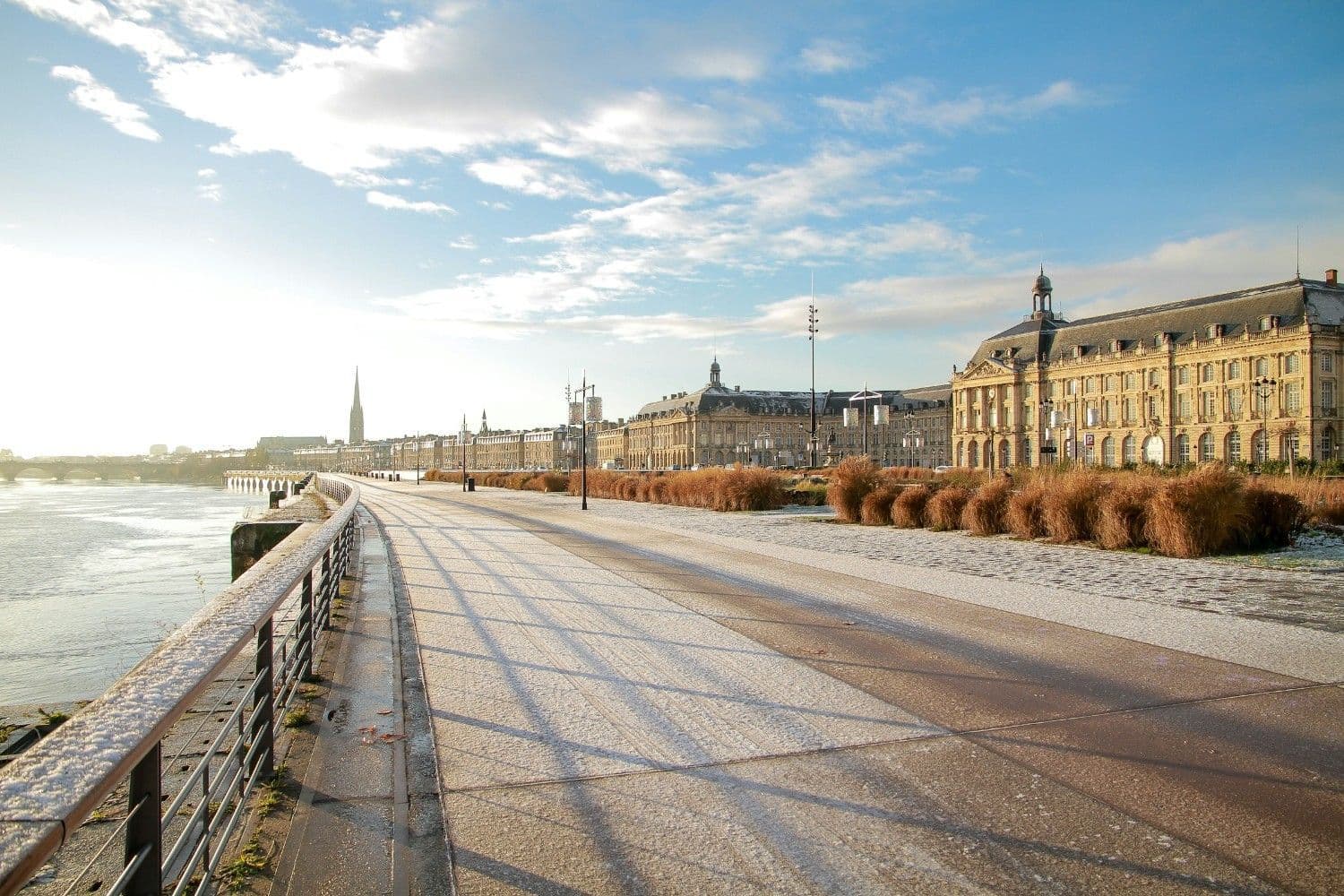 Cycle Scenic Routes Along Rivers and Vineyards