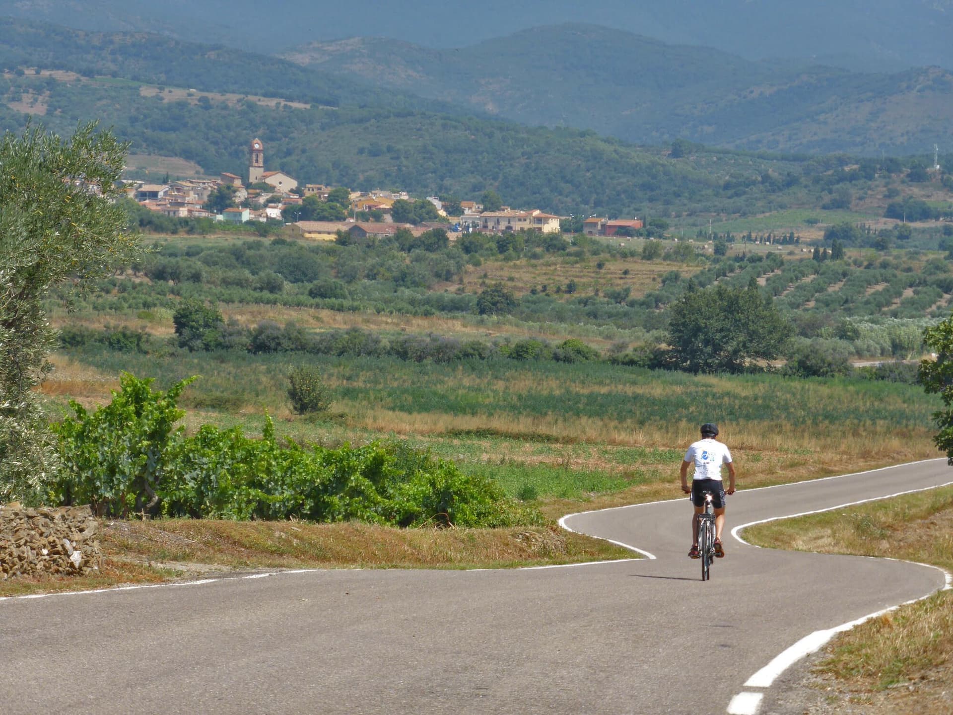Rewarding Climbs and Scenic Descents