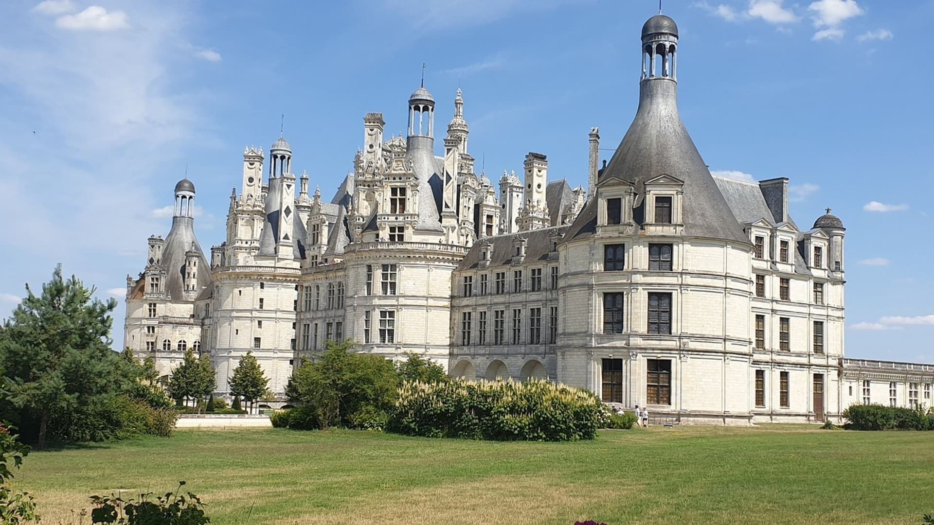 Iconic Loire Valley Chateaux