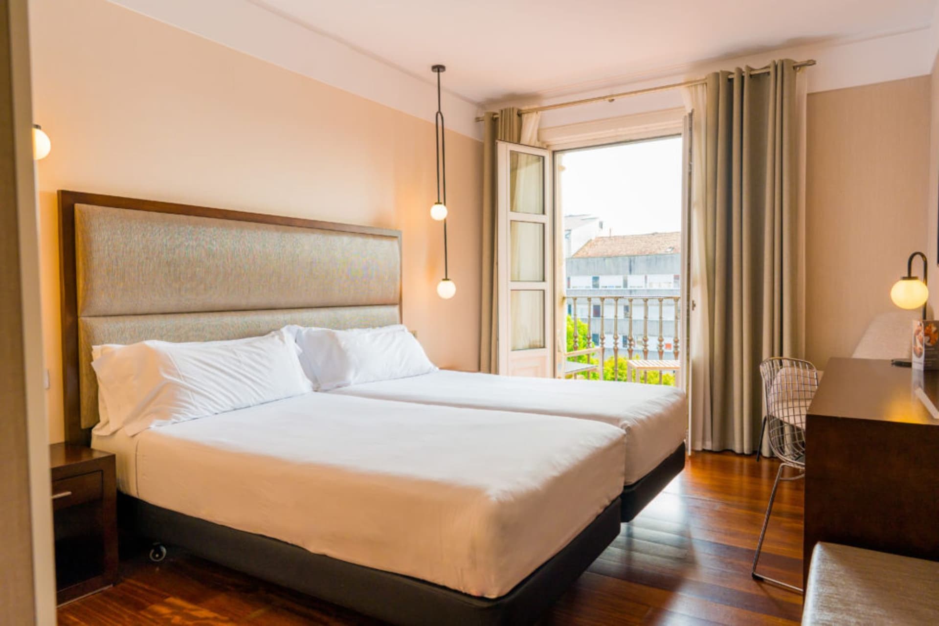 Hotel Compostela (4 Star)