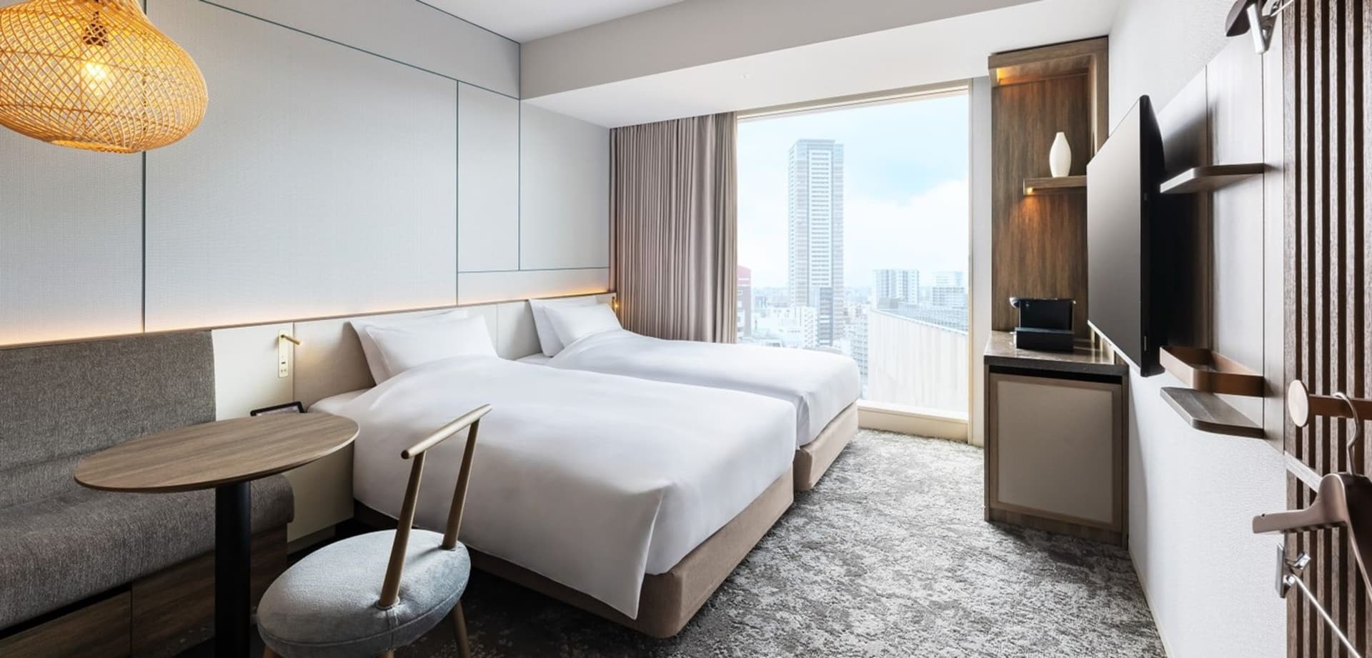 Hotel Hankyu Gran Respire Osaka (4 Star)