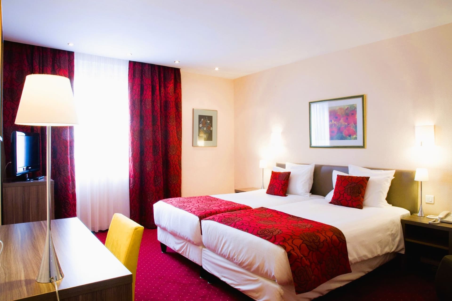 Le Grand Hotel Bristol (4-star)
