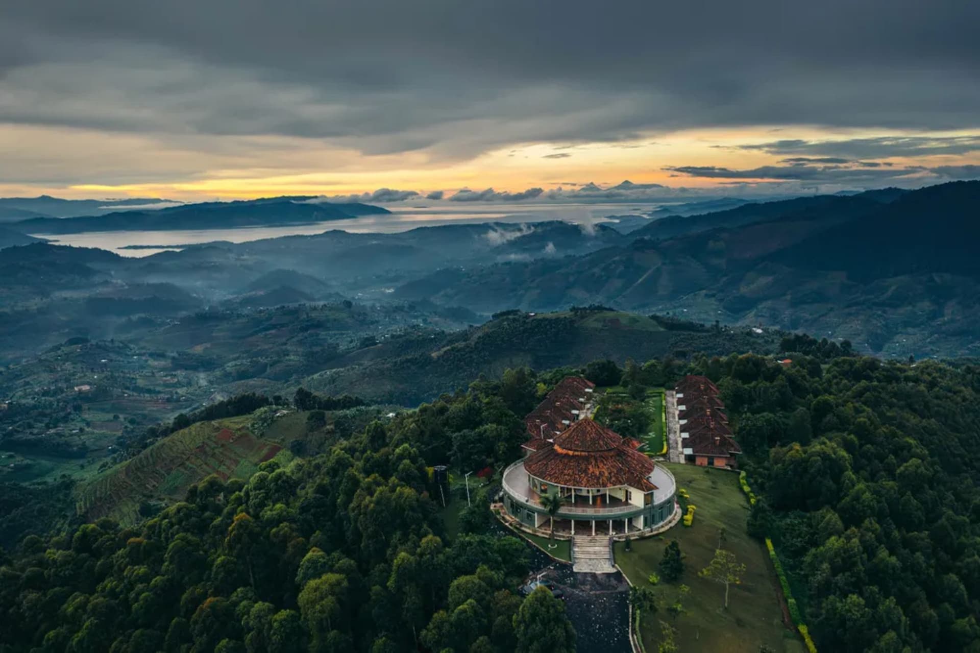 Nyungwe Top View Hill Hotel