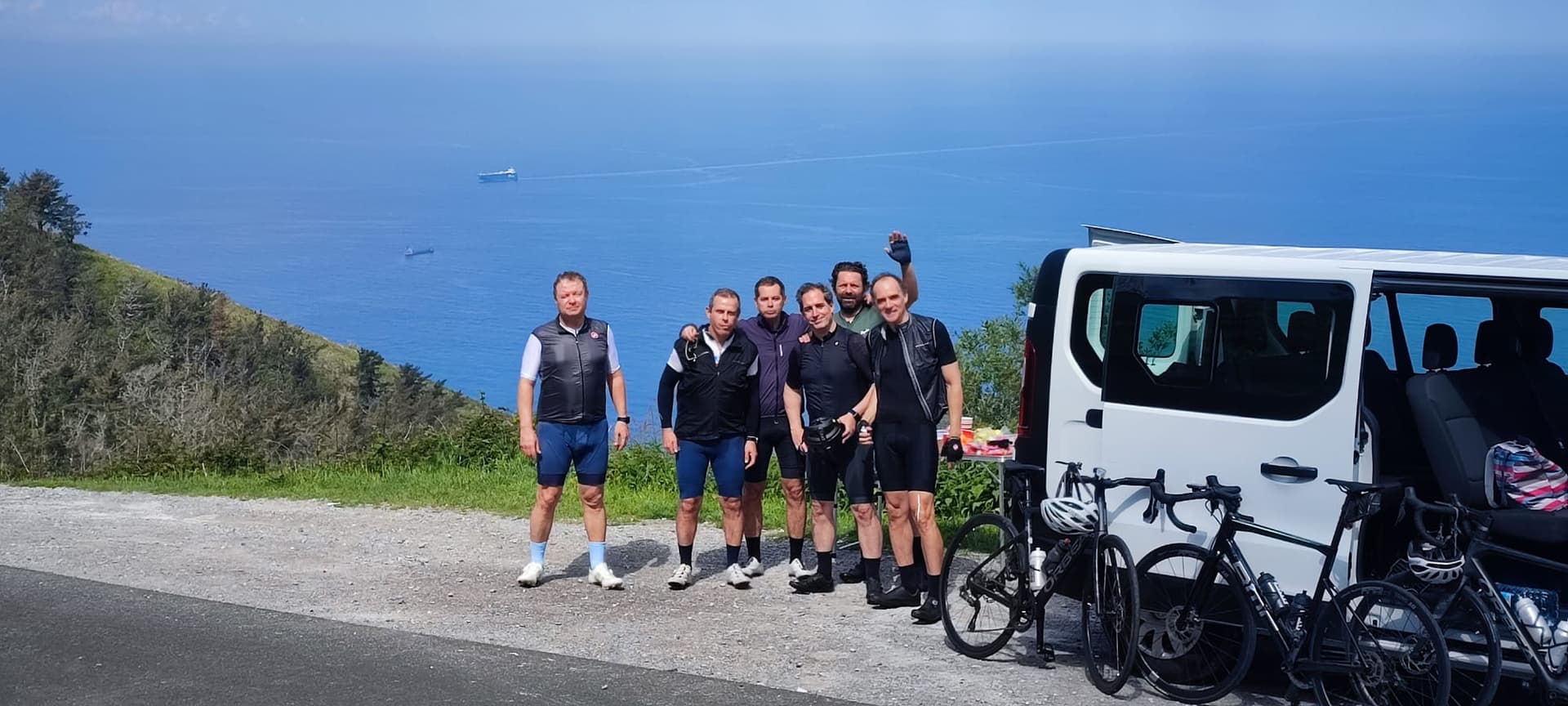 A true coast-to-coast Pyrenean crossing