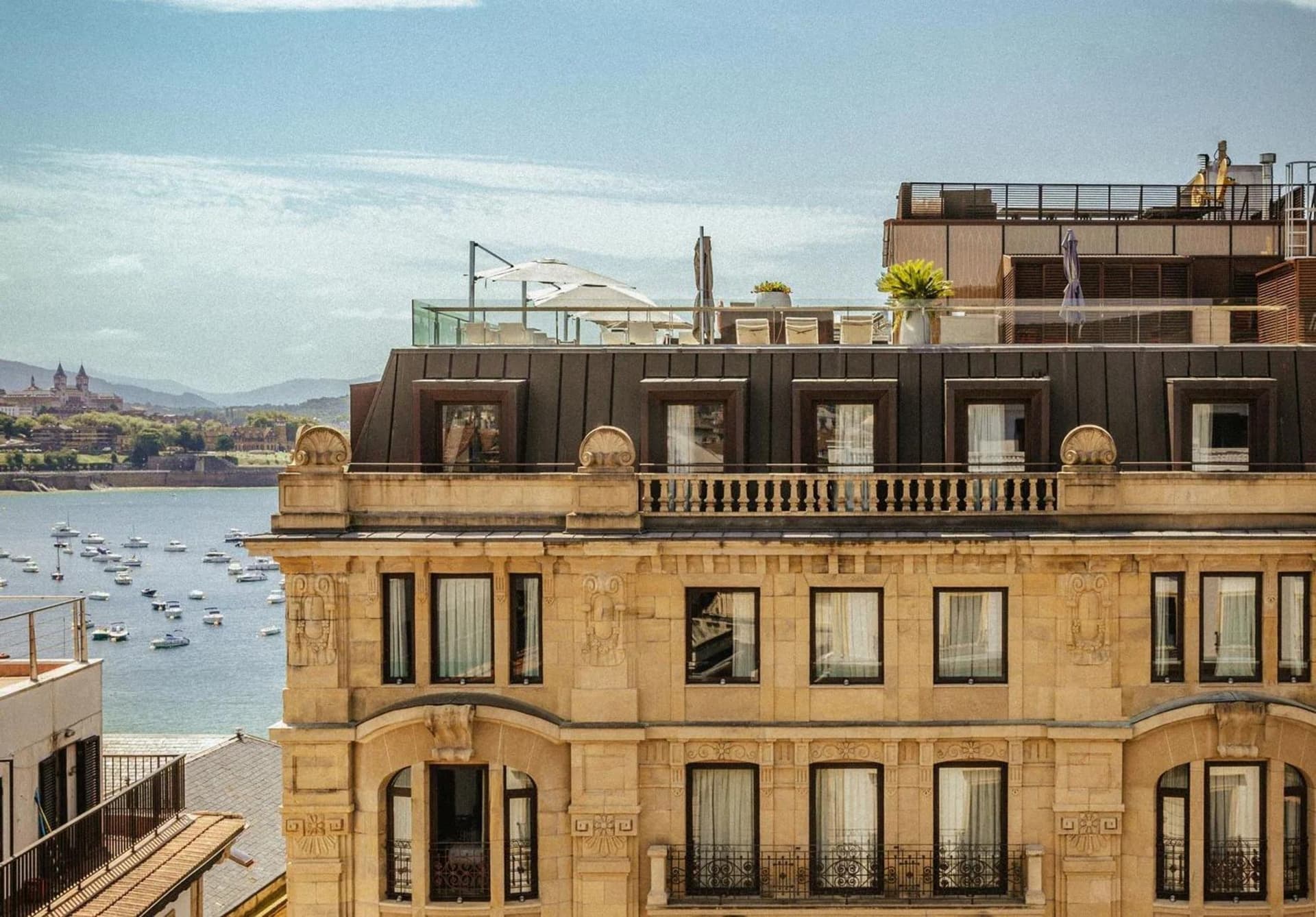 Lasala Plaza Hotel