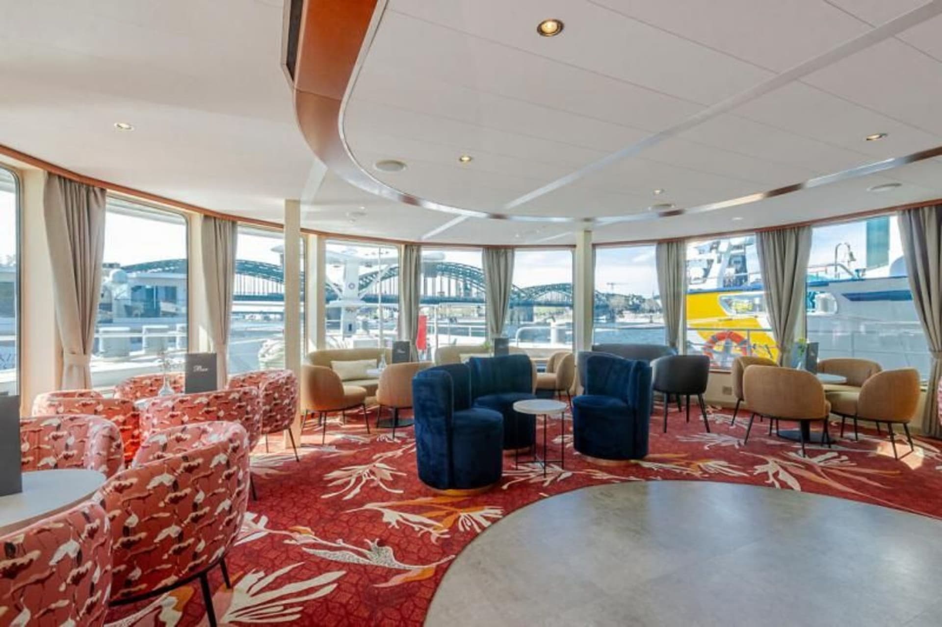 Panorama Lounge