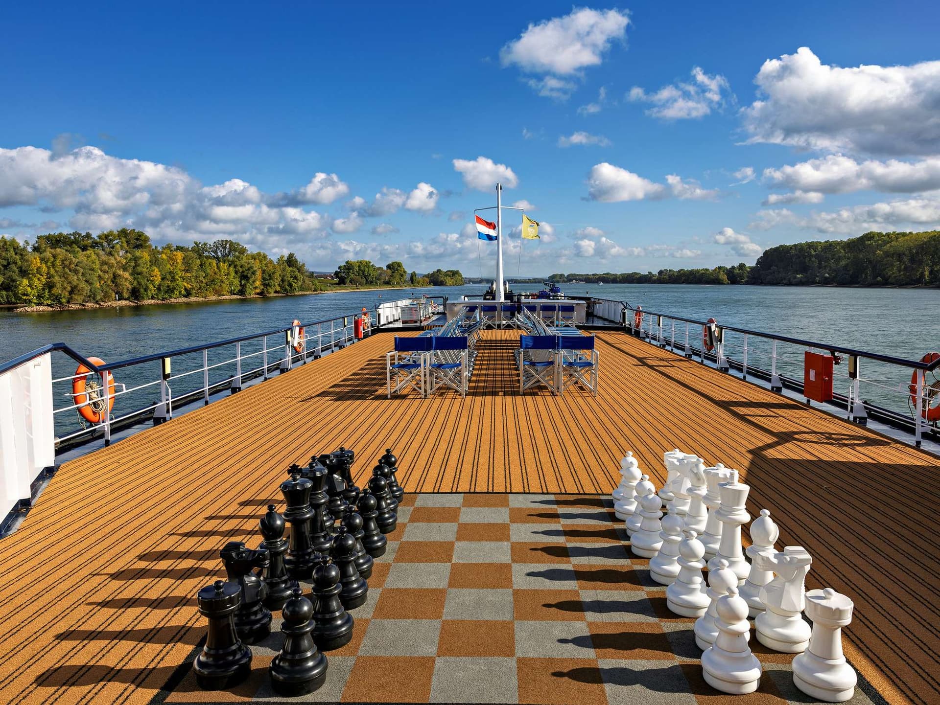 Panorama Salon & Sun Deck