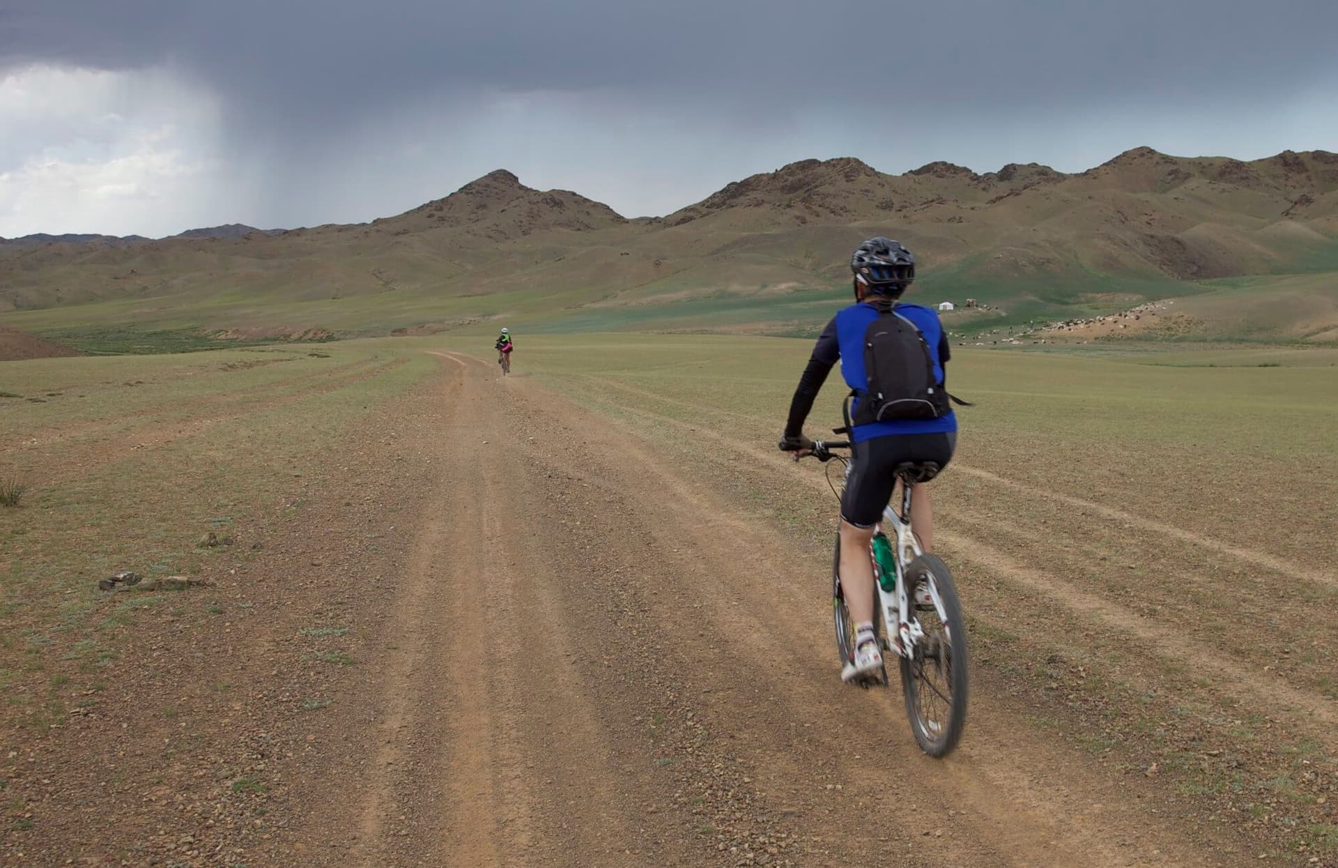Boutique bike tours in Mongolia