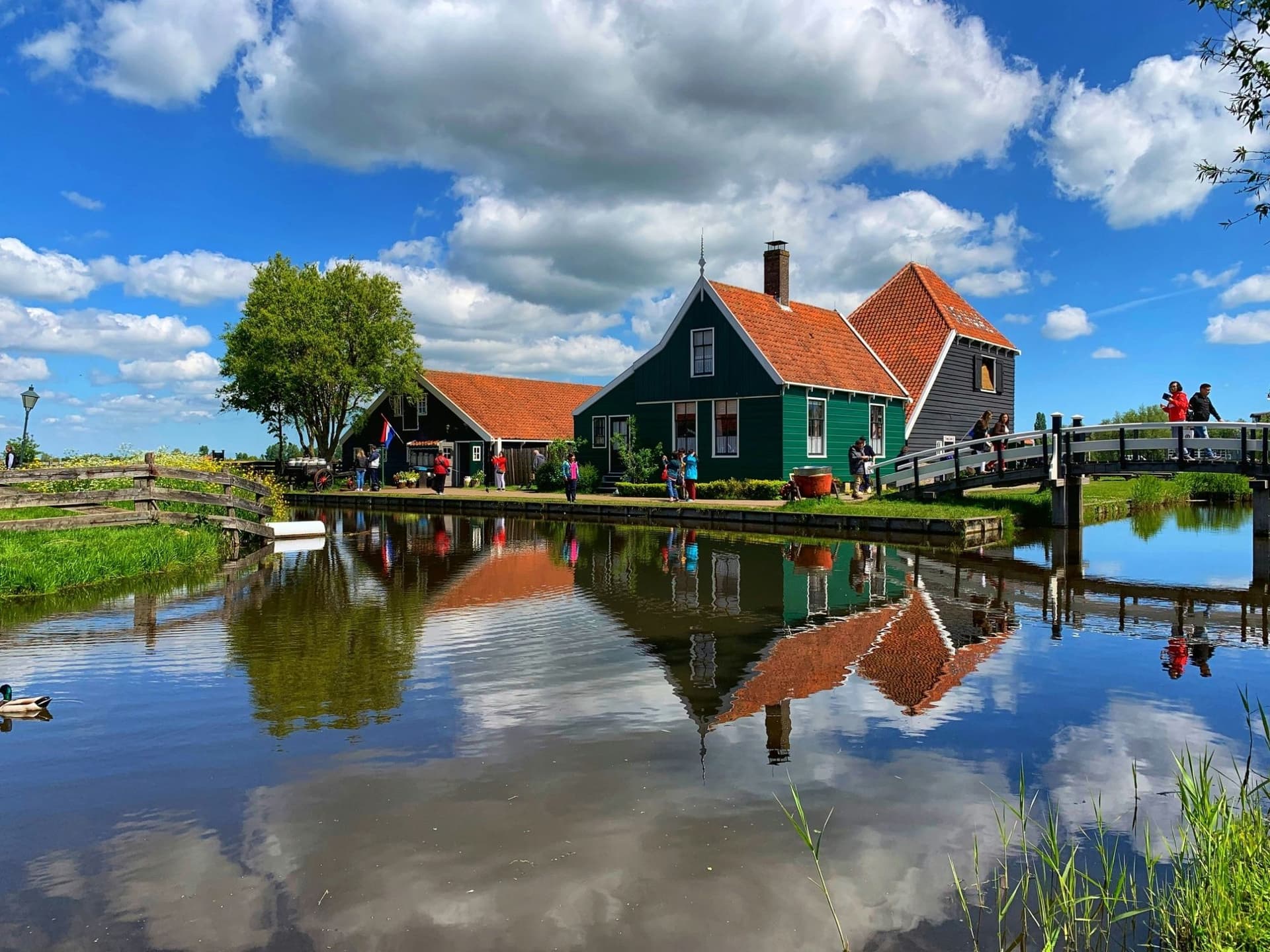 Holland’s UNESCO Heritage Bike and Boat Tour