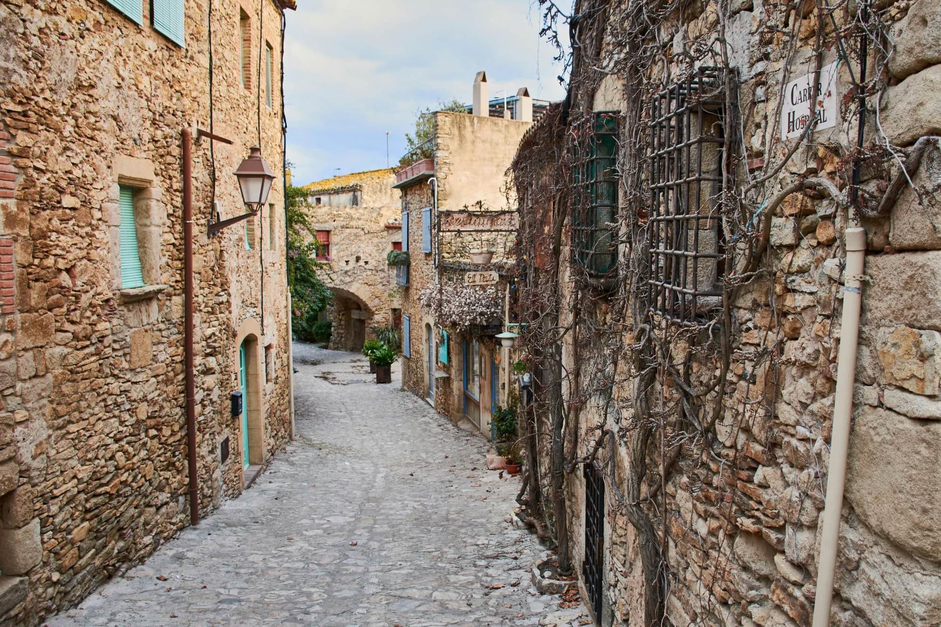 Medieval Villages & Castles