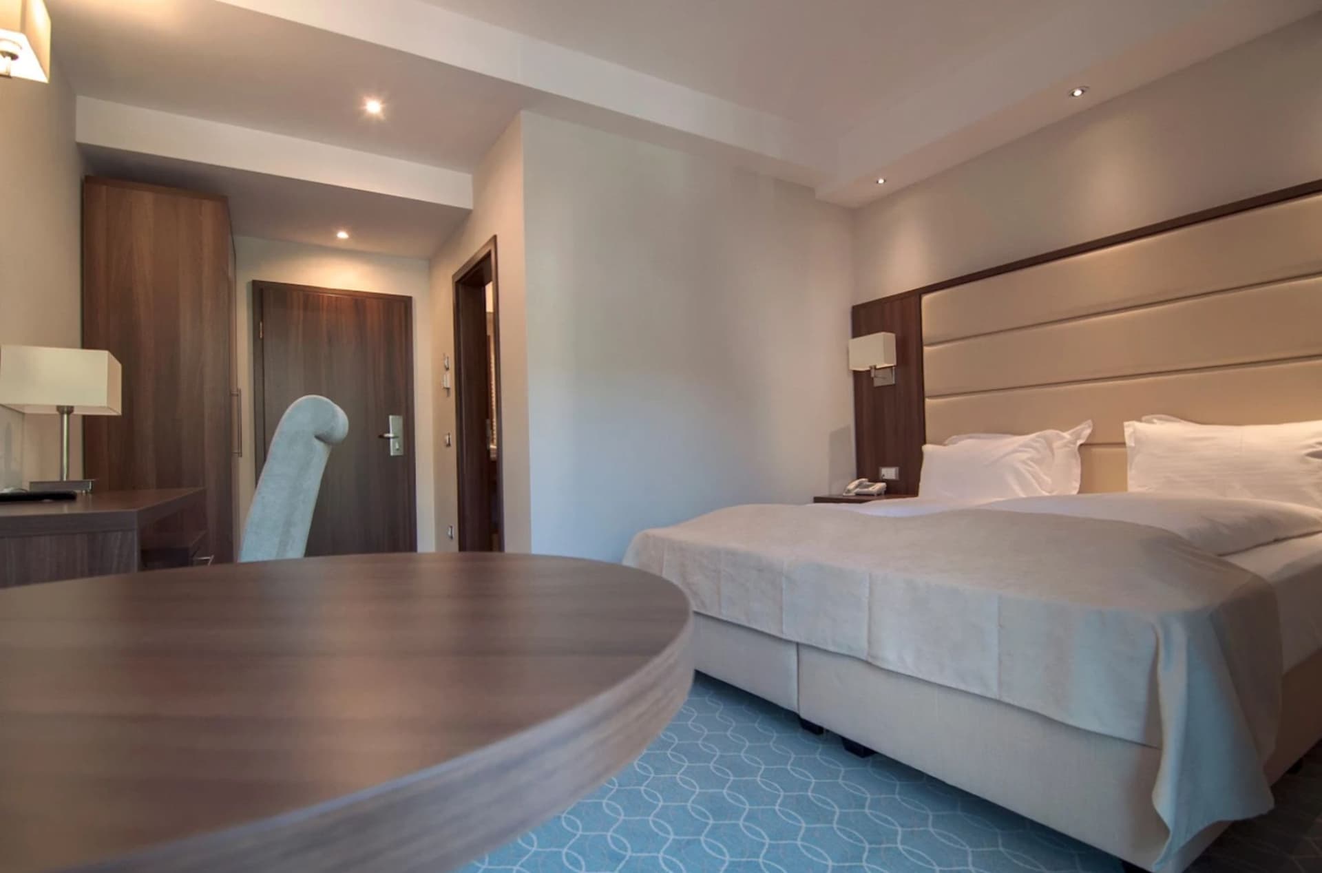 Radsor Hotel (4 Star)