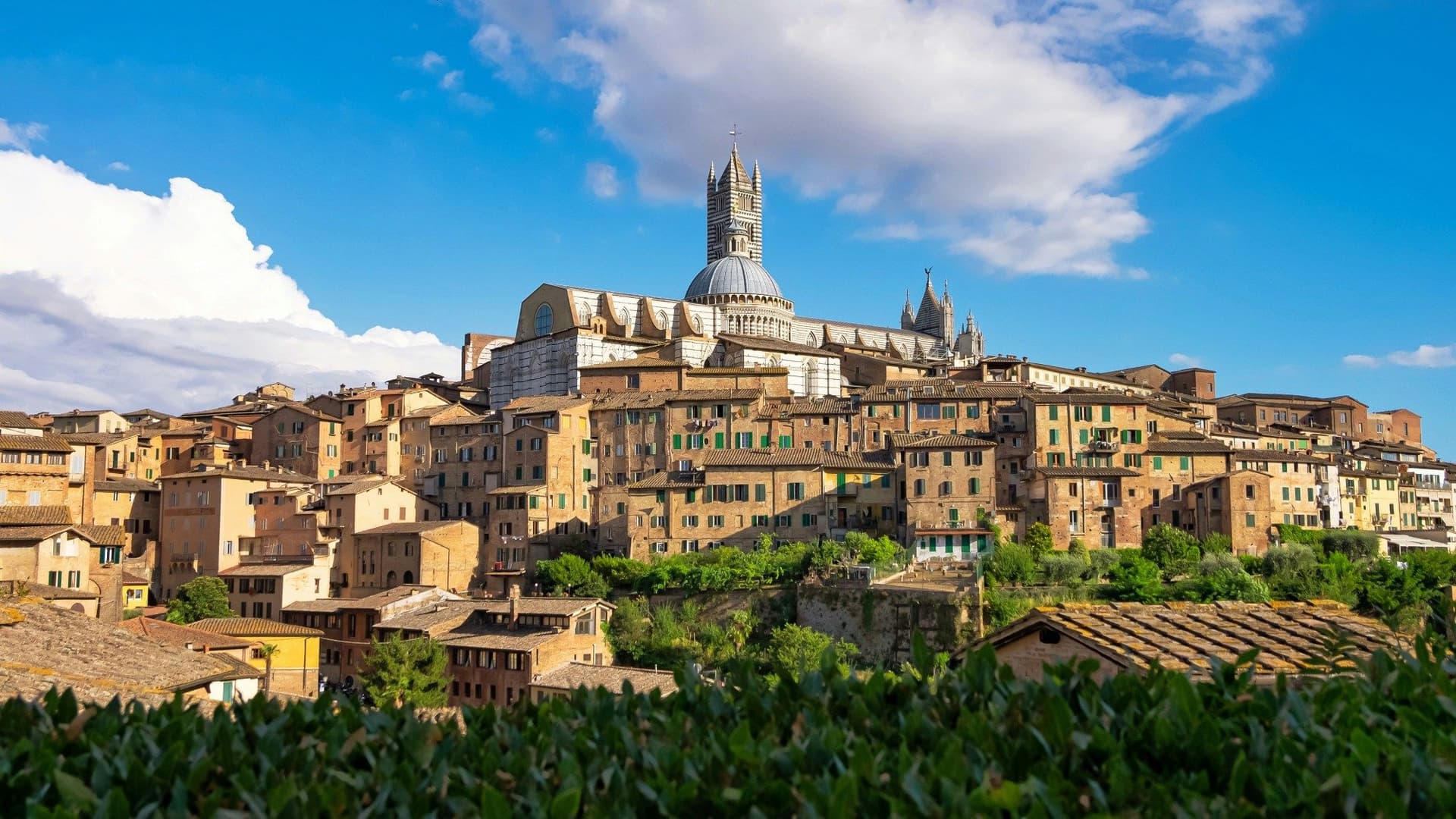 From Lucca to Siena : Classic Tuscany Hiking Tour 