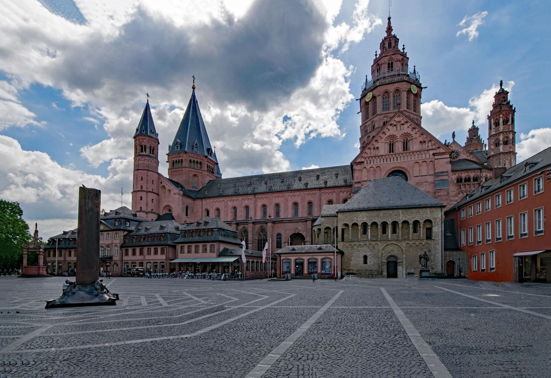 Castles, Cathedrals and Historic Towns