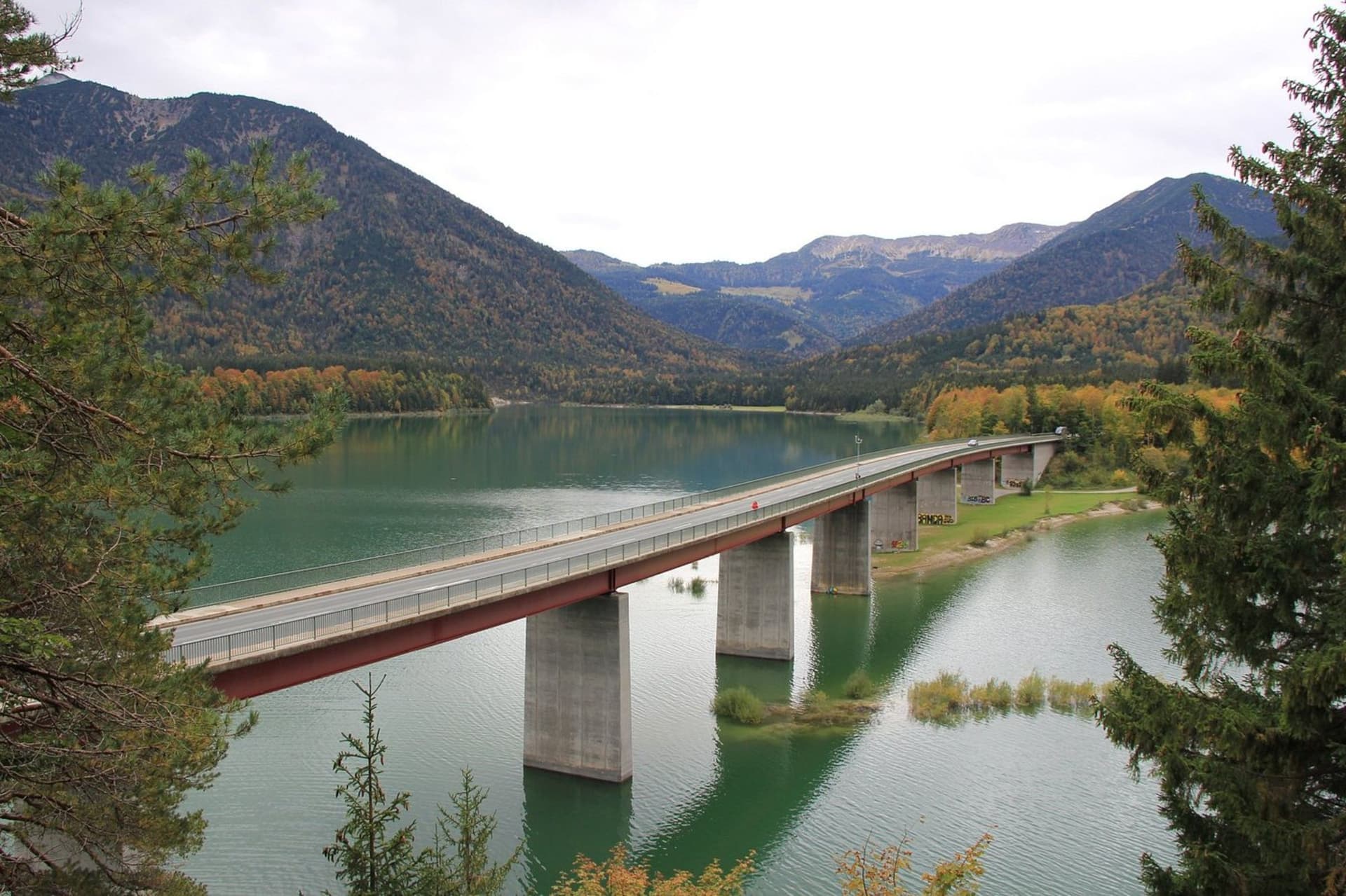 Sylvensteinsee and Famous Bridge