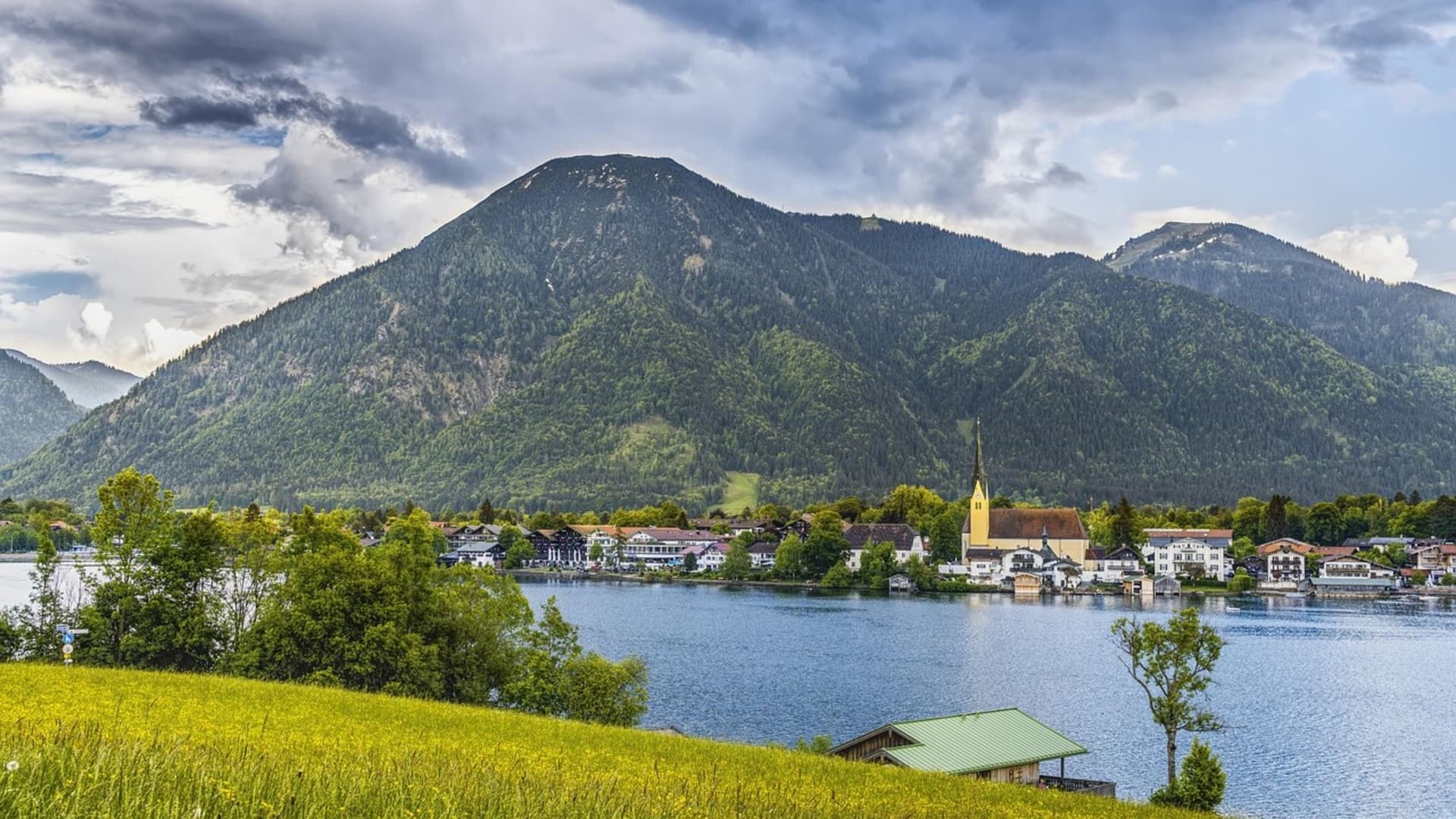 Alpine Lake Circuit