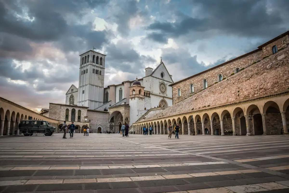 Explore Assisi & Orvieto 