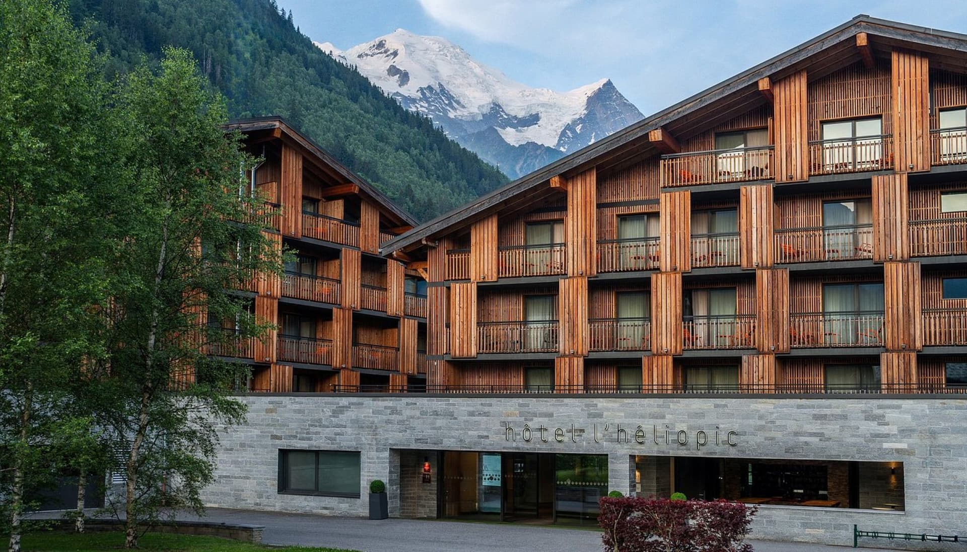 Héliopic Hôtel & Spa (4-star)