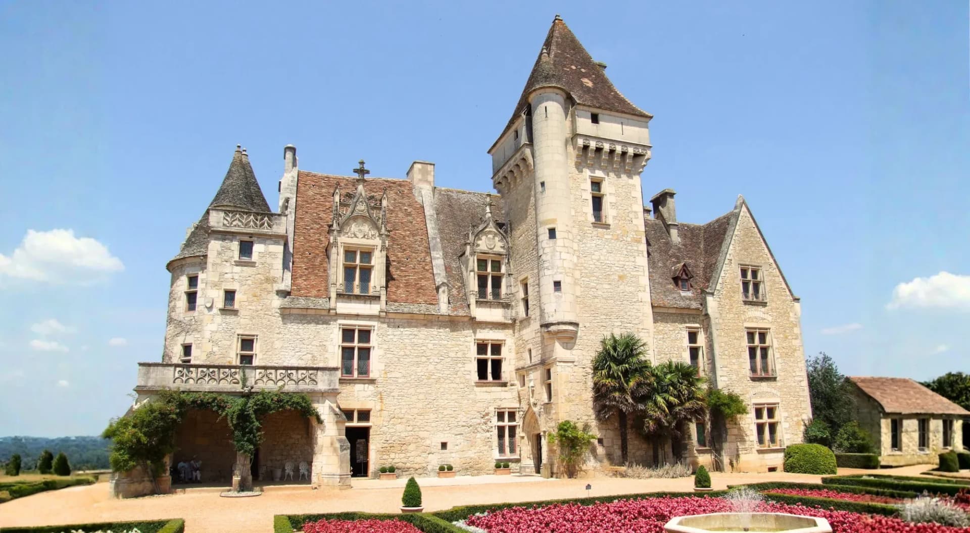 Château-to-Château Riding Along the Dordogne River