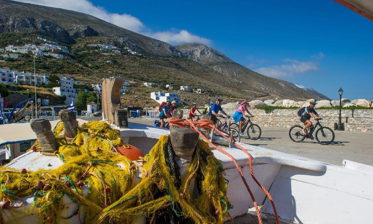 E-Bike Adventures Through Iconic Scenery