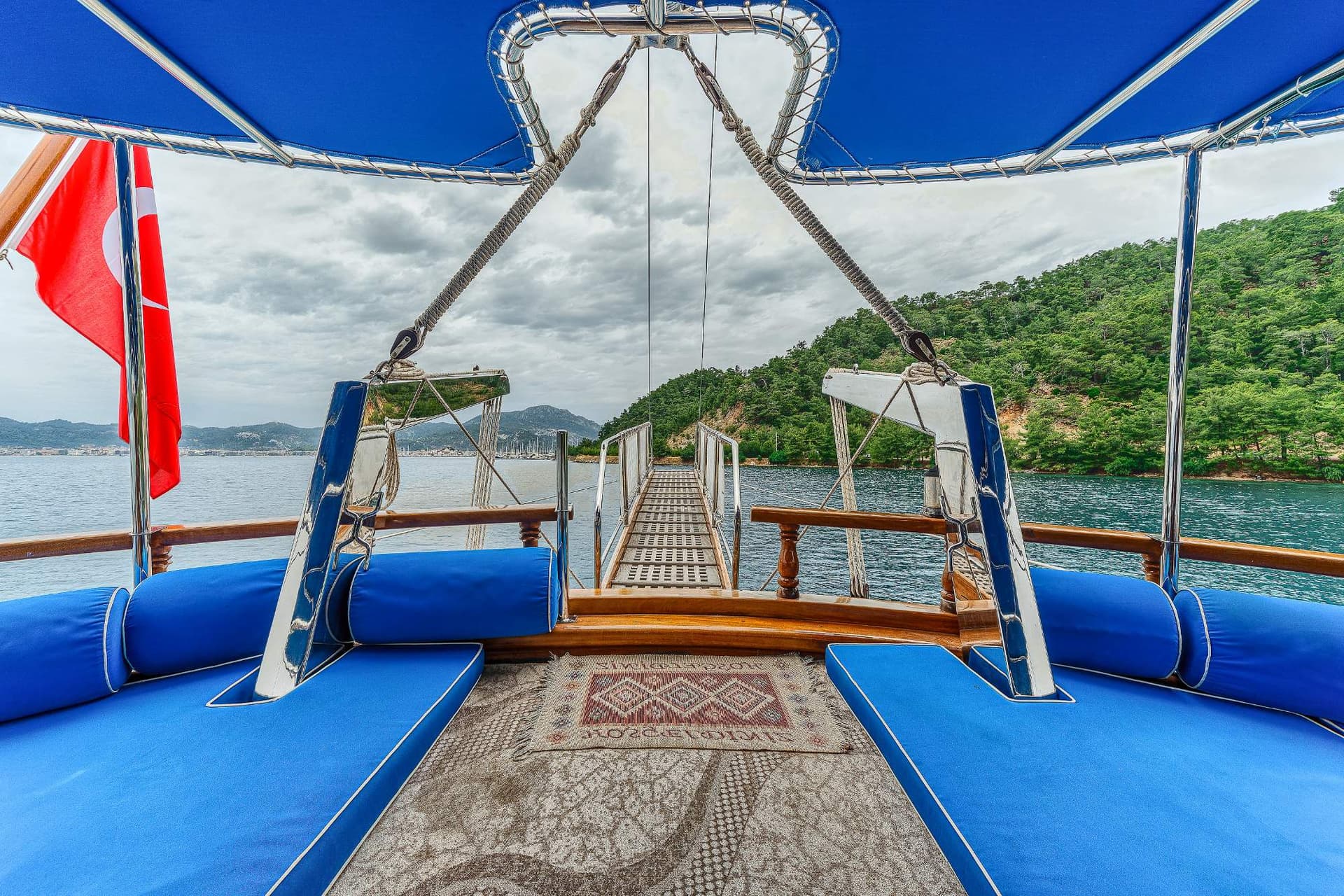 Deck and Outdoor Area