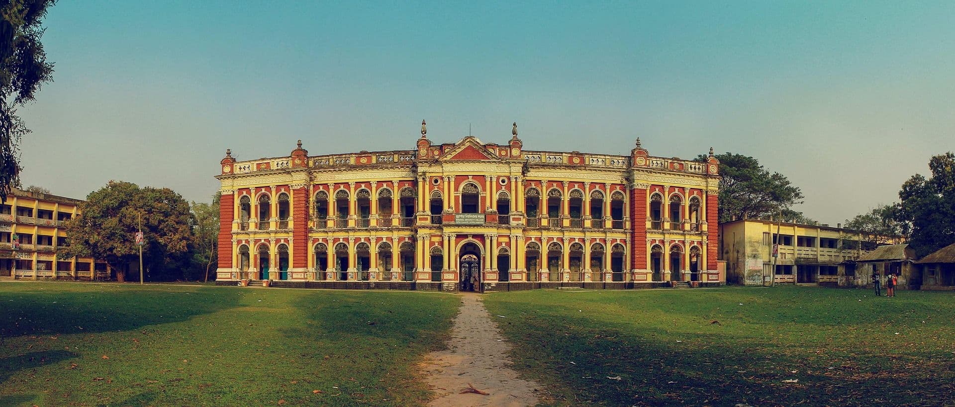 Iconic Capitals and Historic Cities