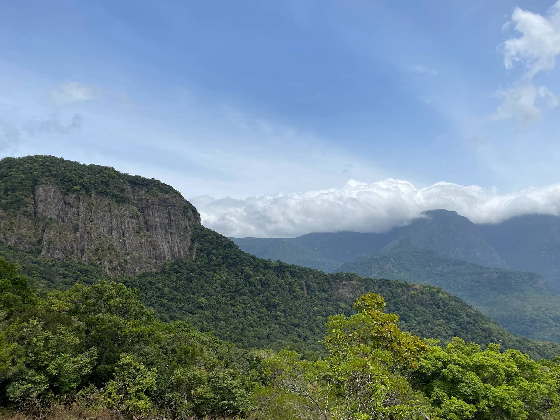 Off-beat Sri Lanka: bike, hike, raft
