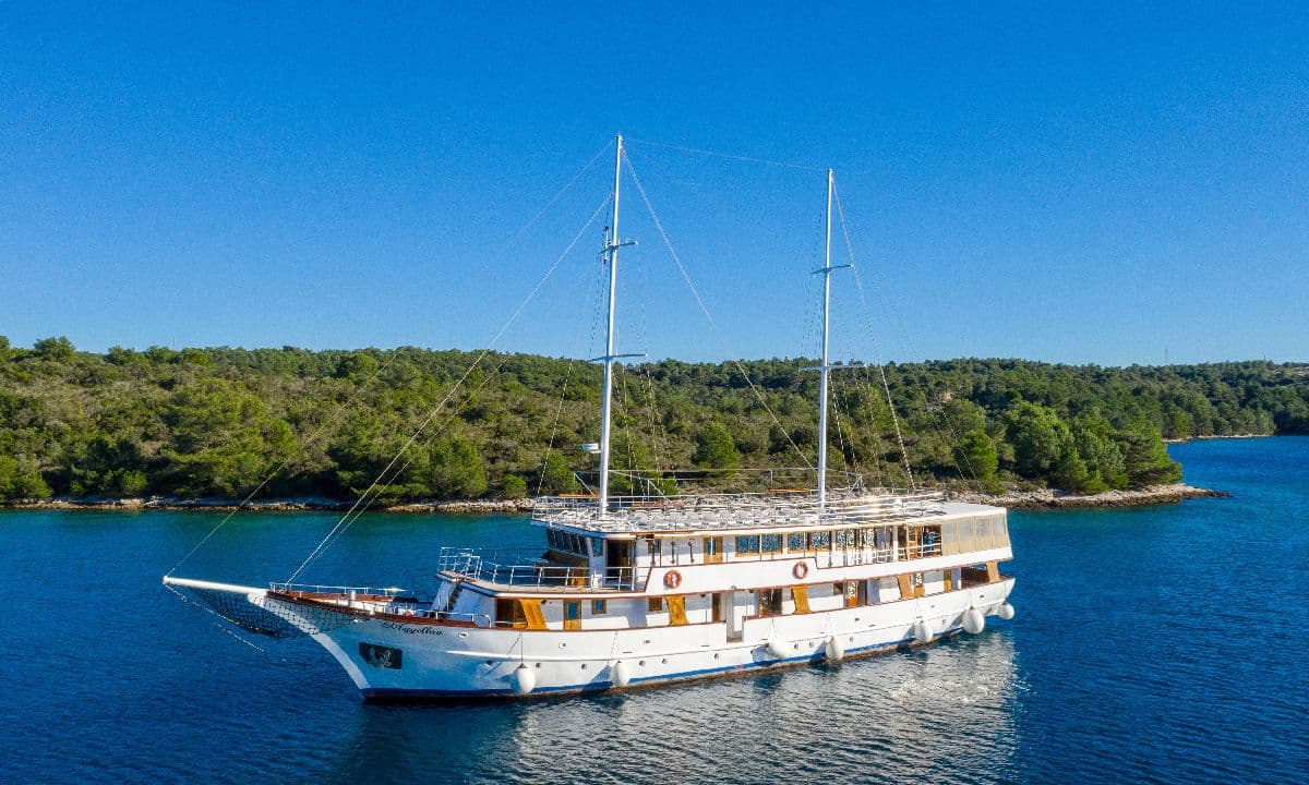 Deluxe Ship MAGELLAN