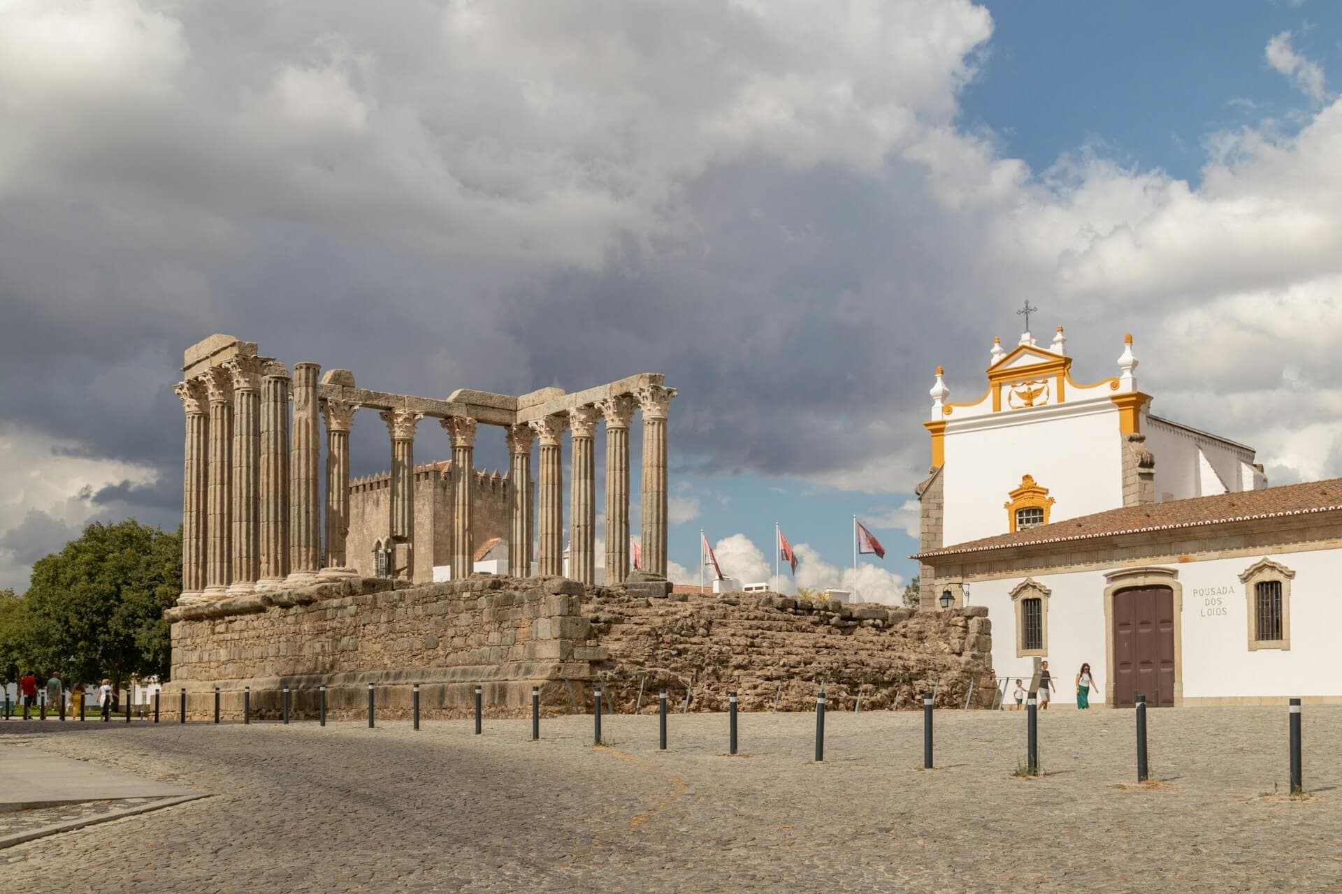 Alentejo to Algarve Castles and Beaches Bike Tour