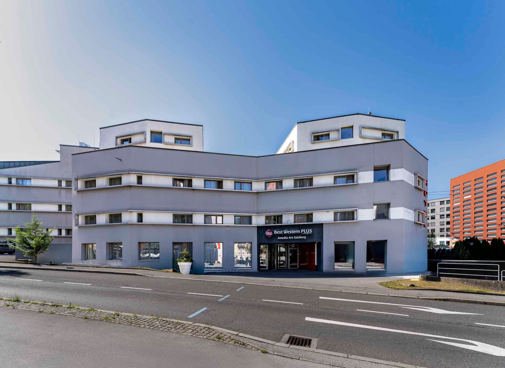 Hotel Amedia (4-star)
