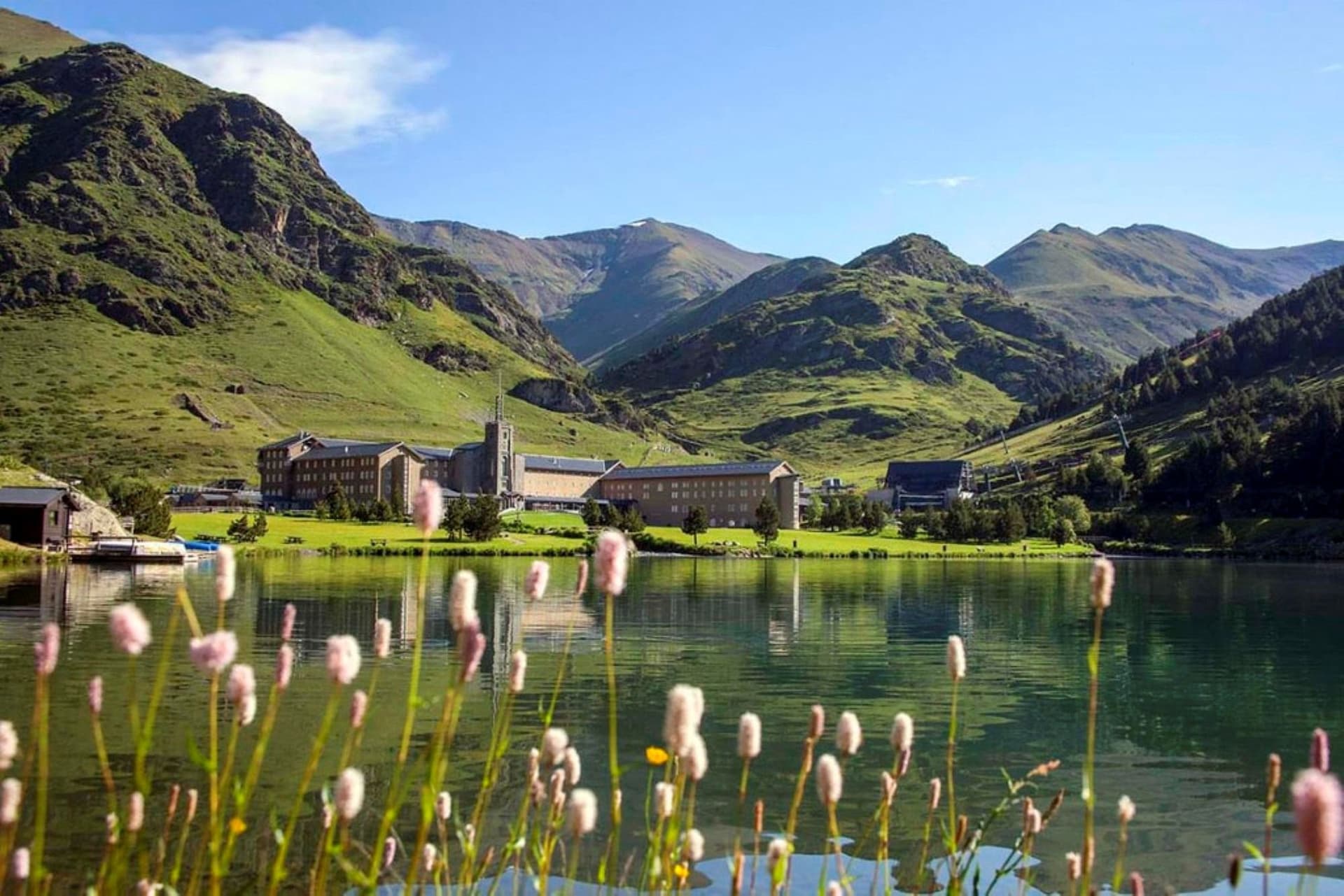 Catalan Pyrenees Hiking Tour