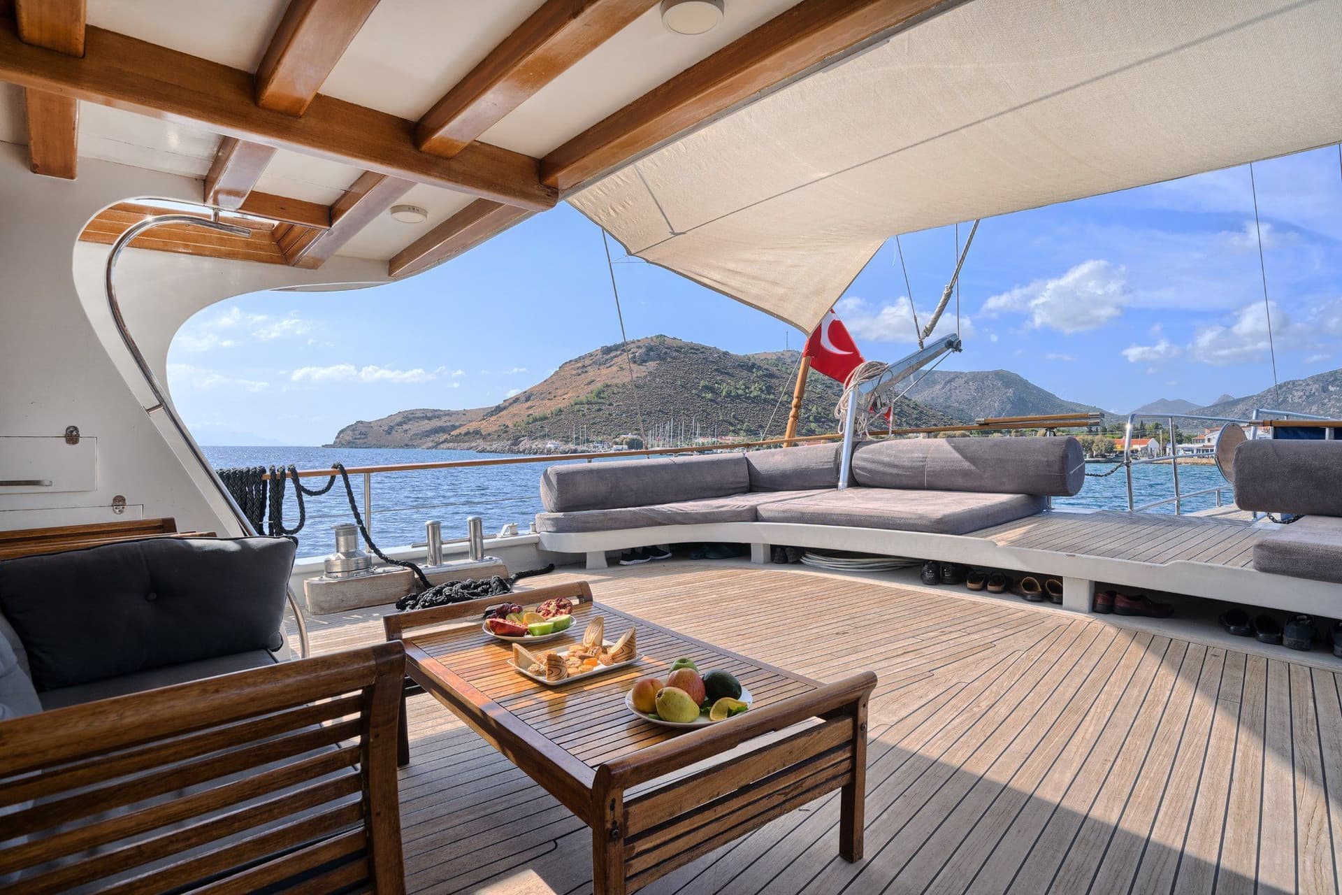 Sun Deck and Open Areas
