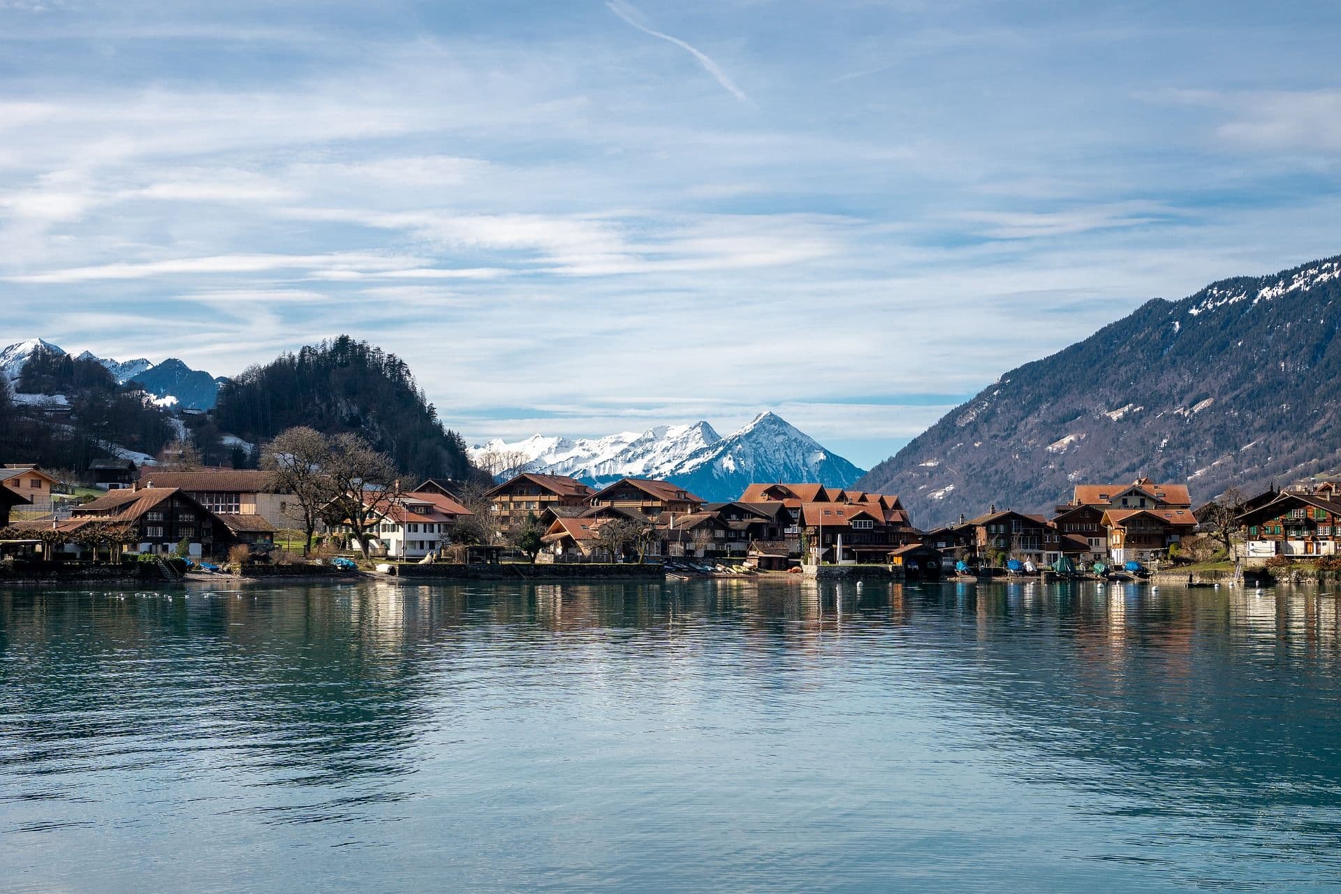 Boutique hiking & walking tours in Switzerland