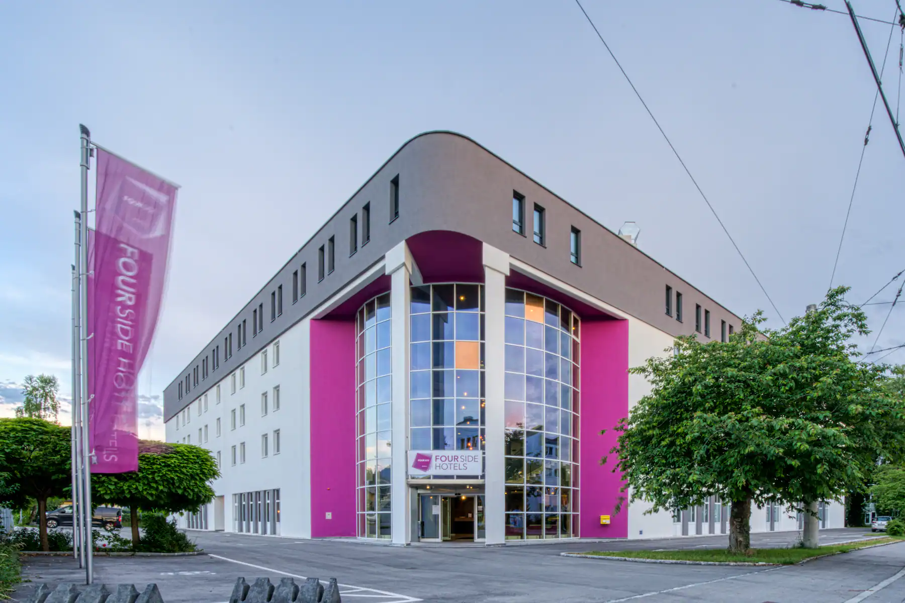 FourSide Hotel
