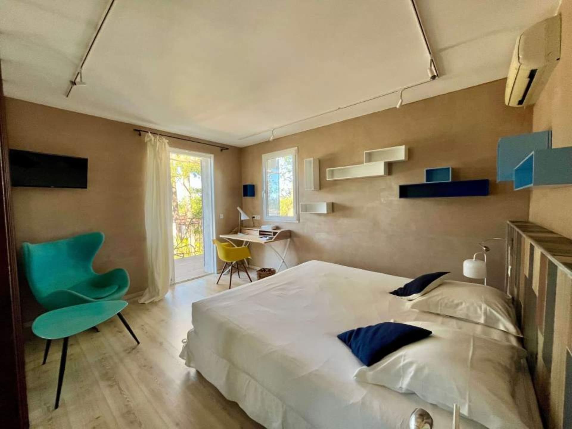 Hotel des Pins