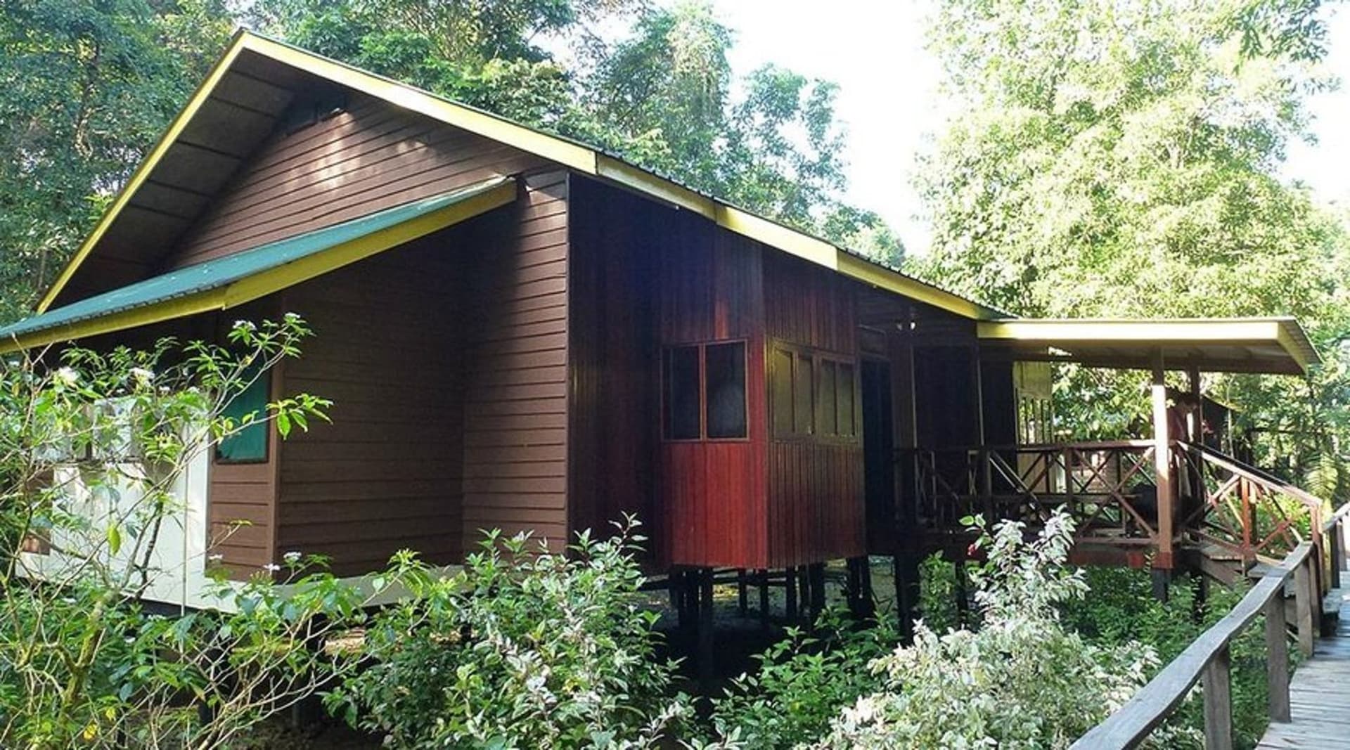 Bilit Adventure Lodge