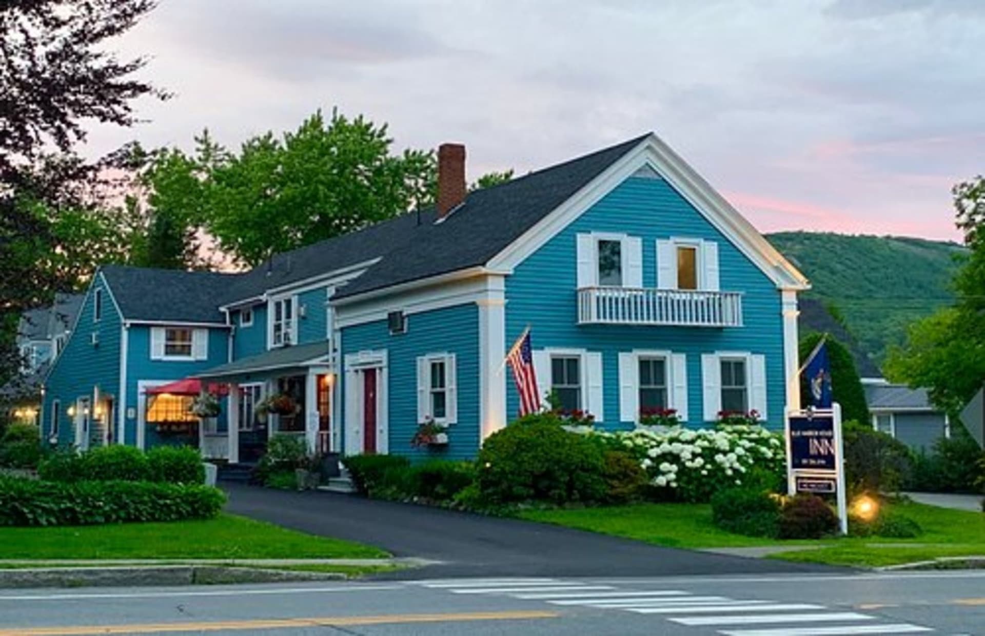 Blue Harbor House Inn