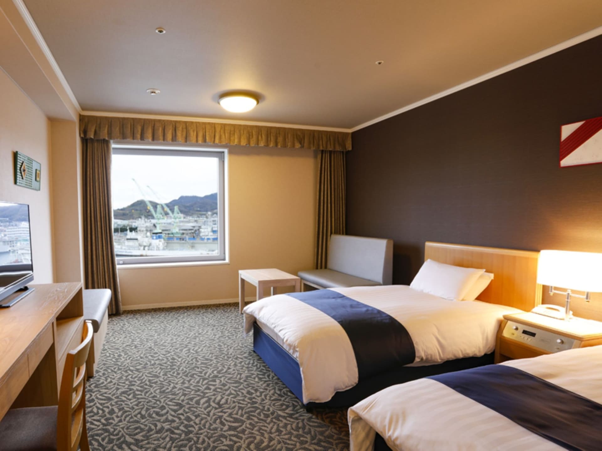 Green Hill Hotel