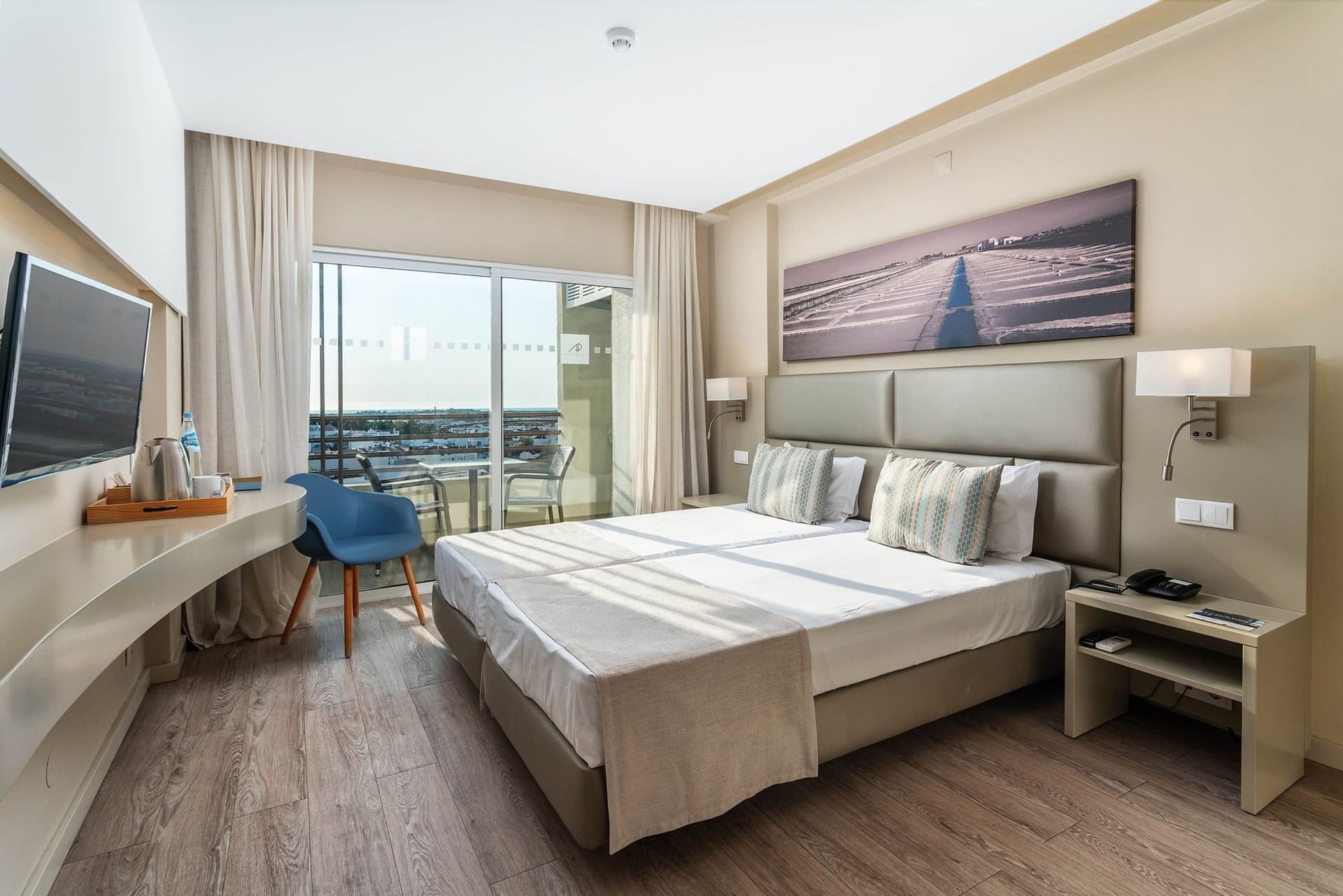 Maria Nova Lounge Hotel (4 Star)