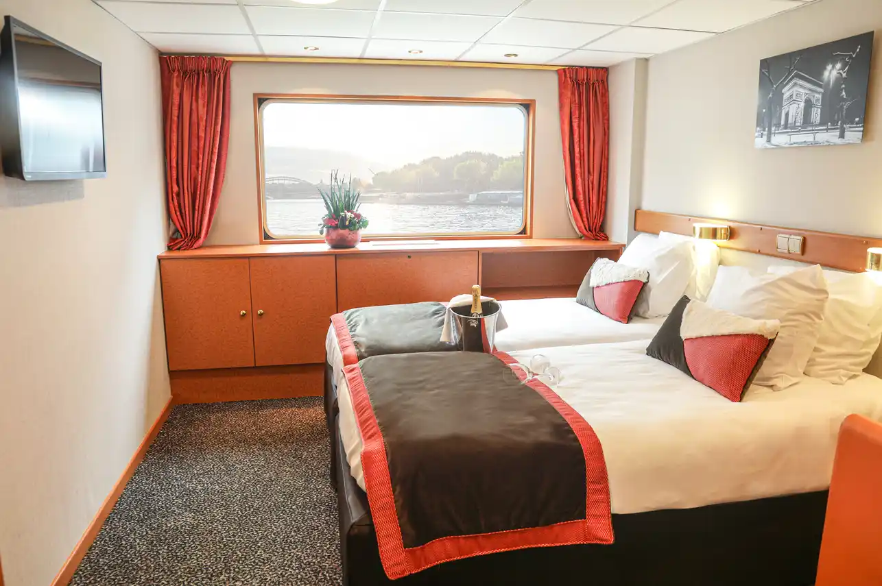 Superior Cabins