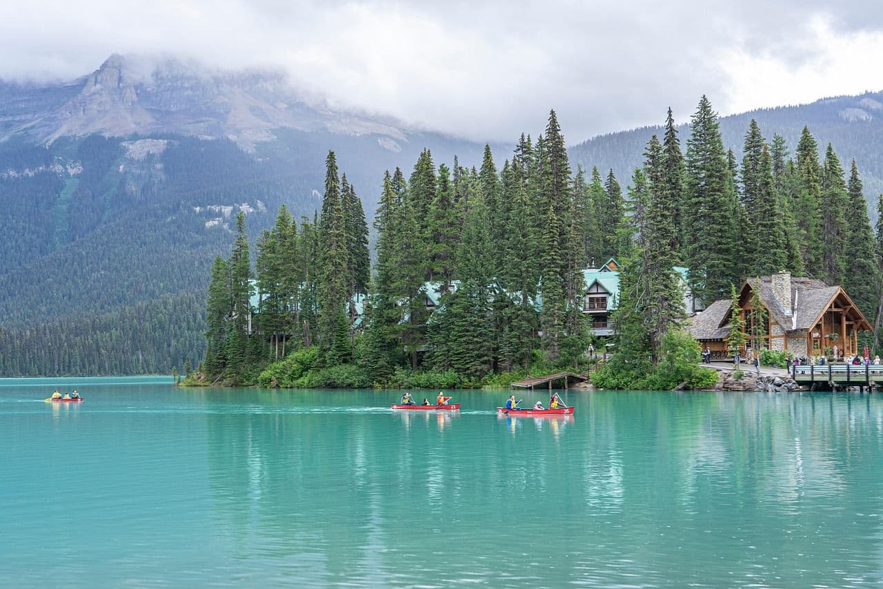 Boutique bike tours in Canada