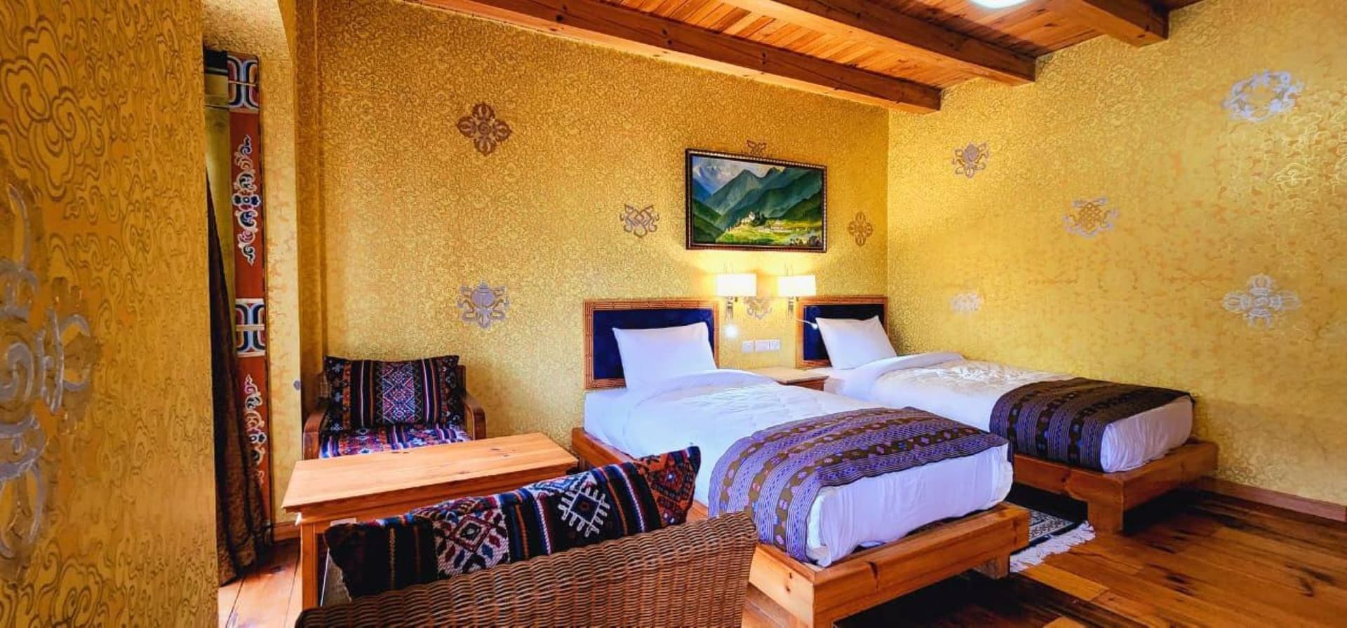 Jakar Village Lodge