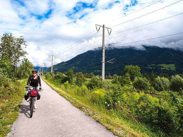 Gentle, scenic valley cycling
