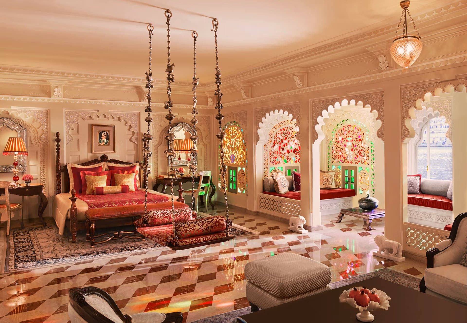 Taj Lake Palace (5-star)