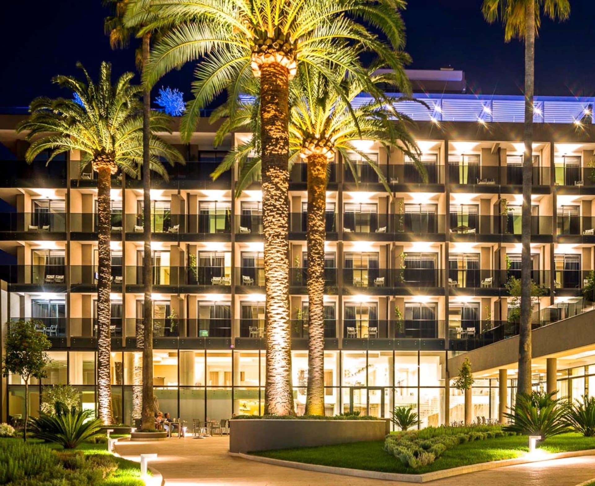 Palmon Bay Hotel & Spa (4-star)