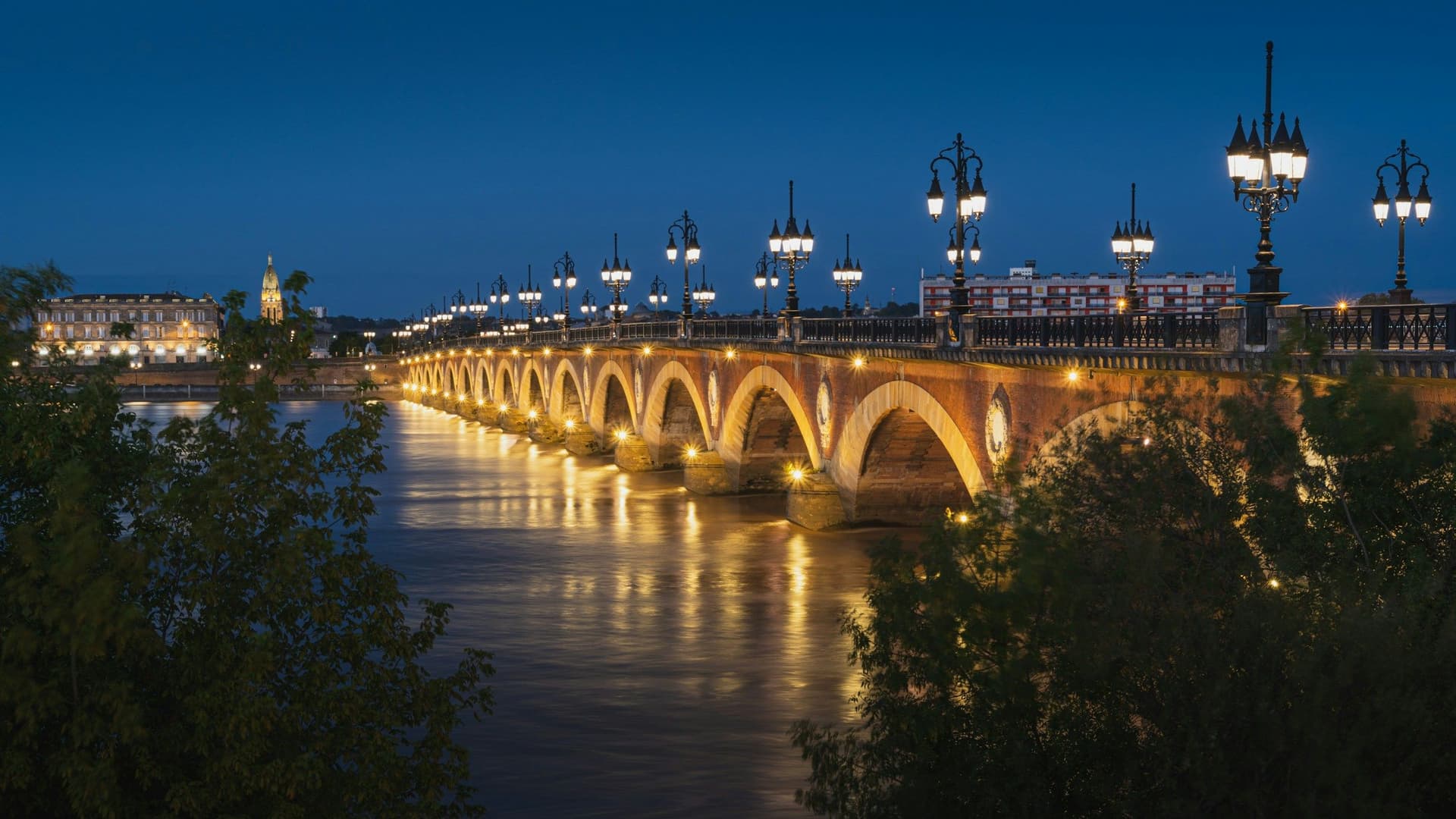 Boutique bike tours in Bordeaux