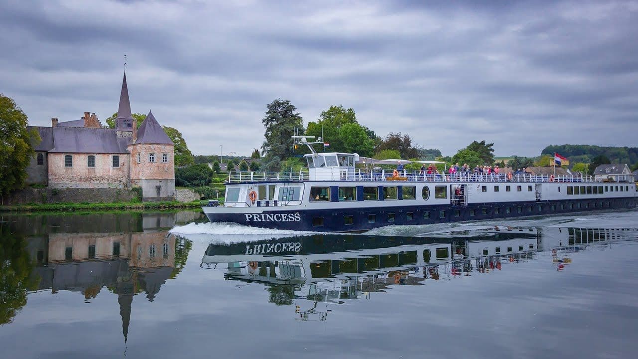 Your Floating Boat Hotel