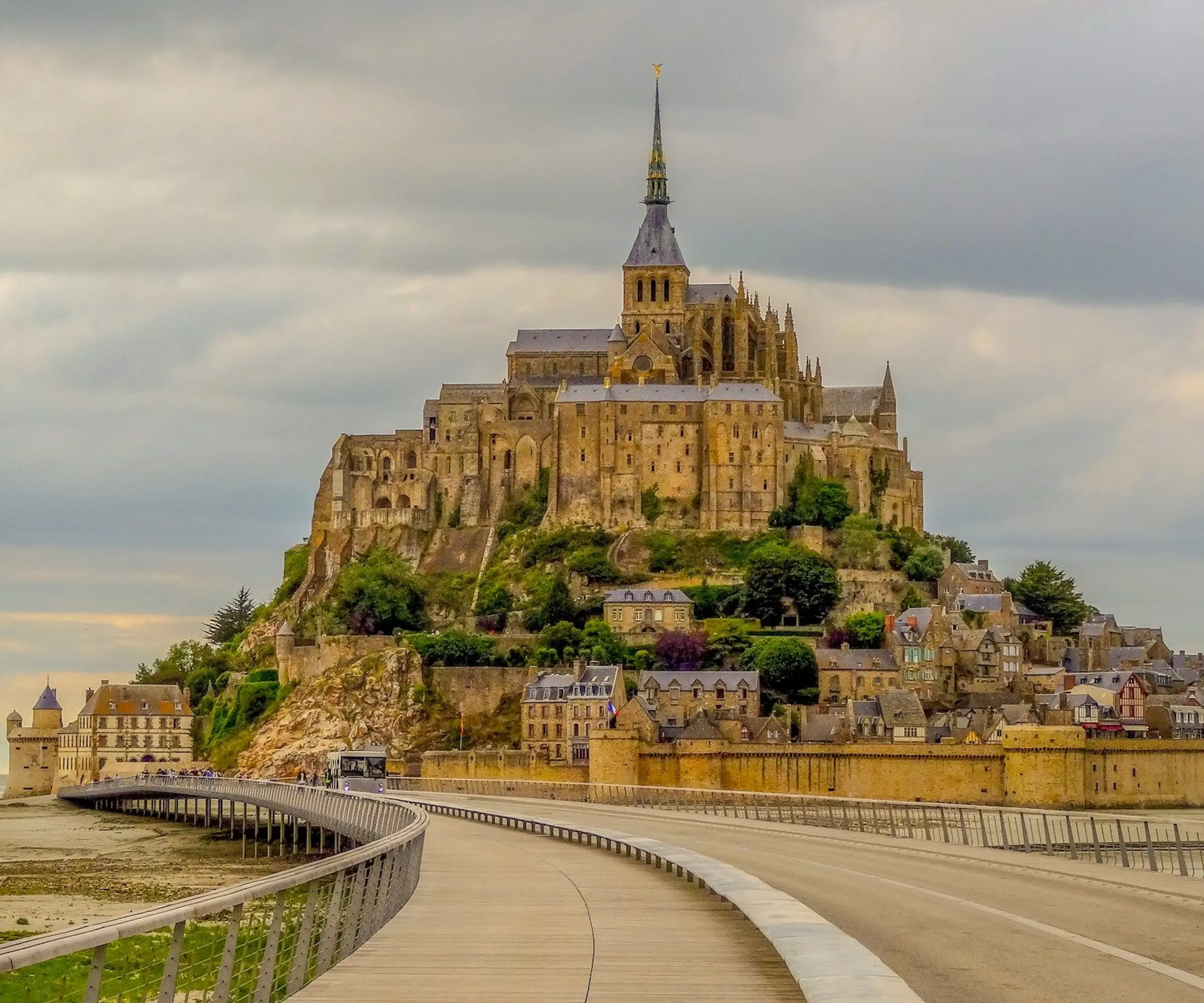 mont st michel_unsplash2