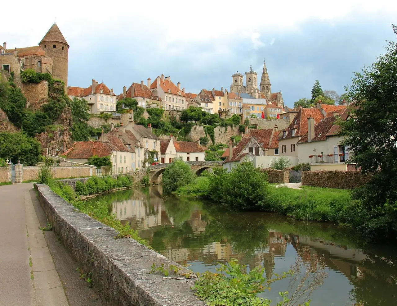 Picture for The Complete Guide to Cycling Burgundy article